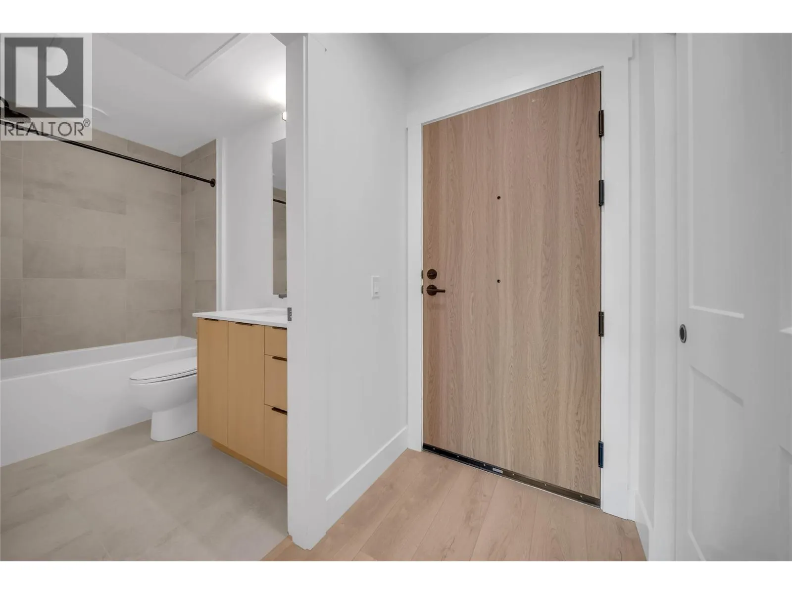 620 Coronation Avenue Unit# 409