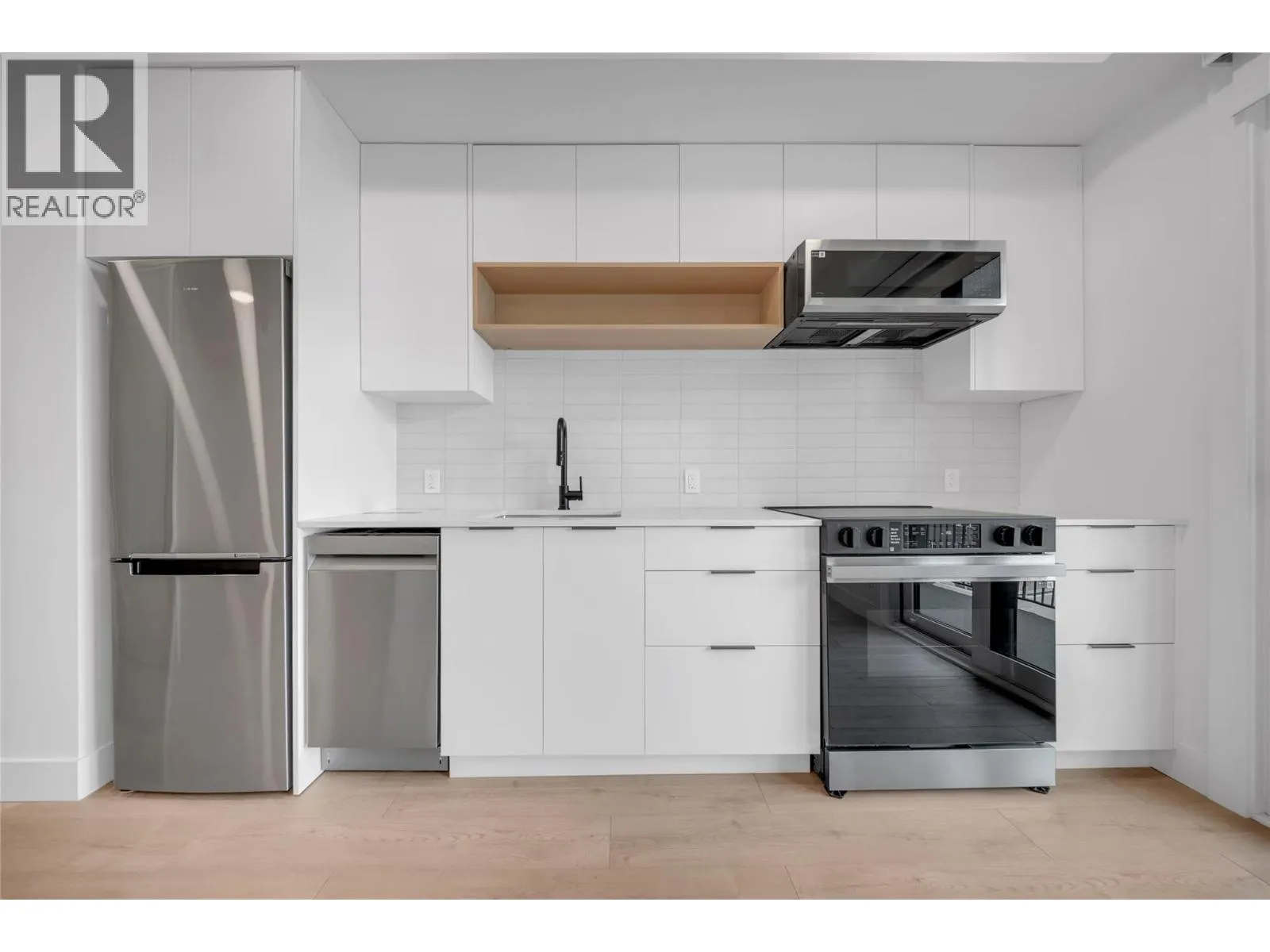 620 Coronation Avenue Unit# 409