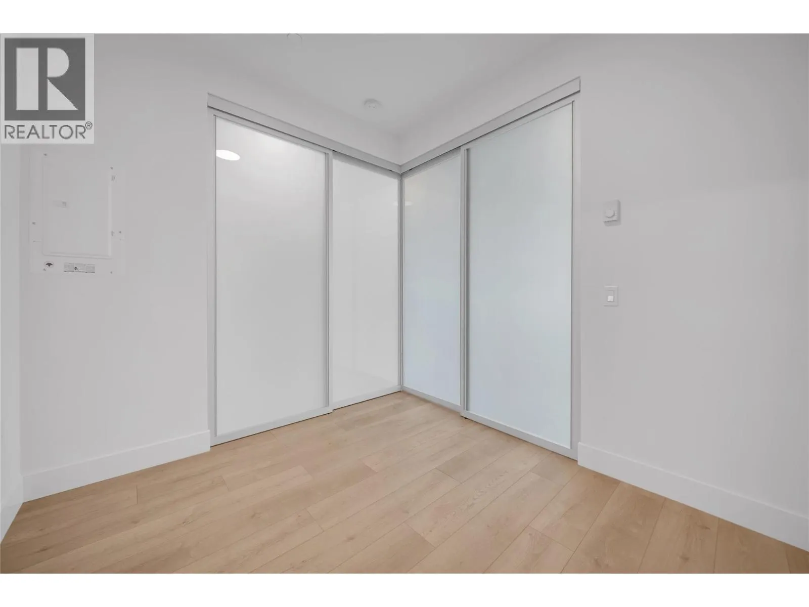 620 Coronation Avenue Unit# 409