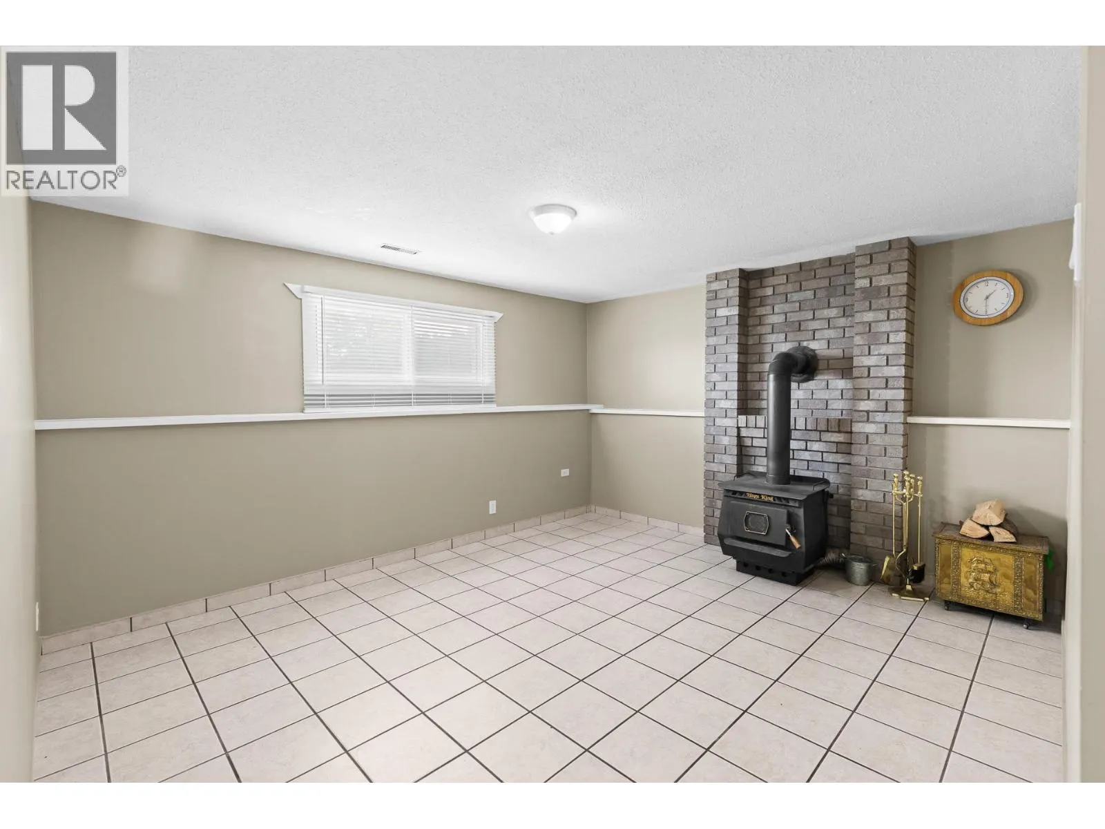 1643 Traut Court
