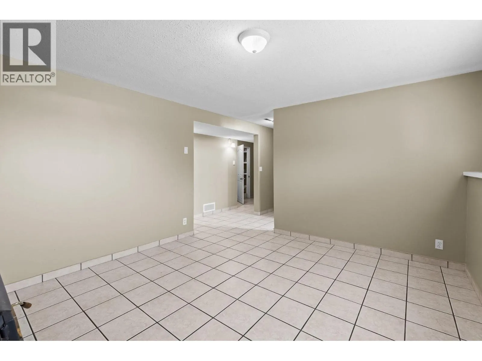 1643 Traut Court