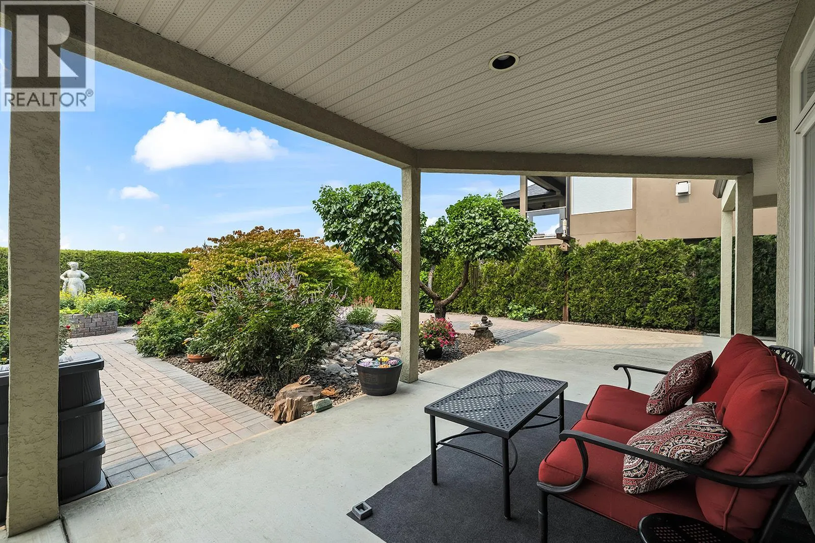 3388 Ridge Boulevard