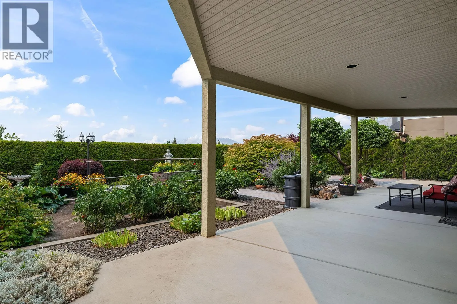 3388 Ridge Boulevard