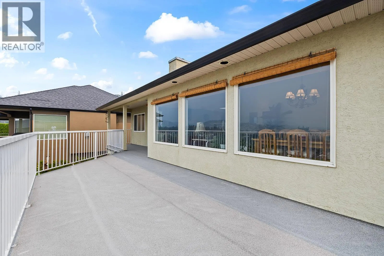 3388 Ridge Boulevard