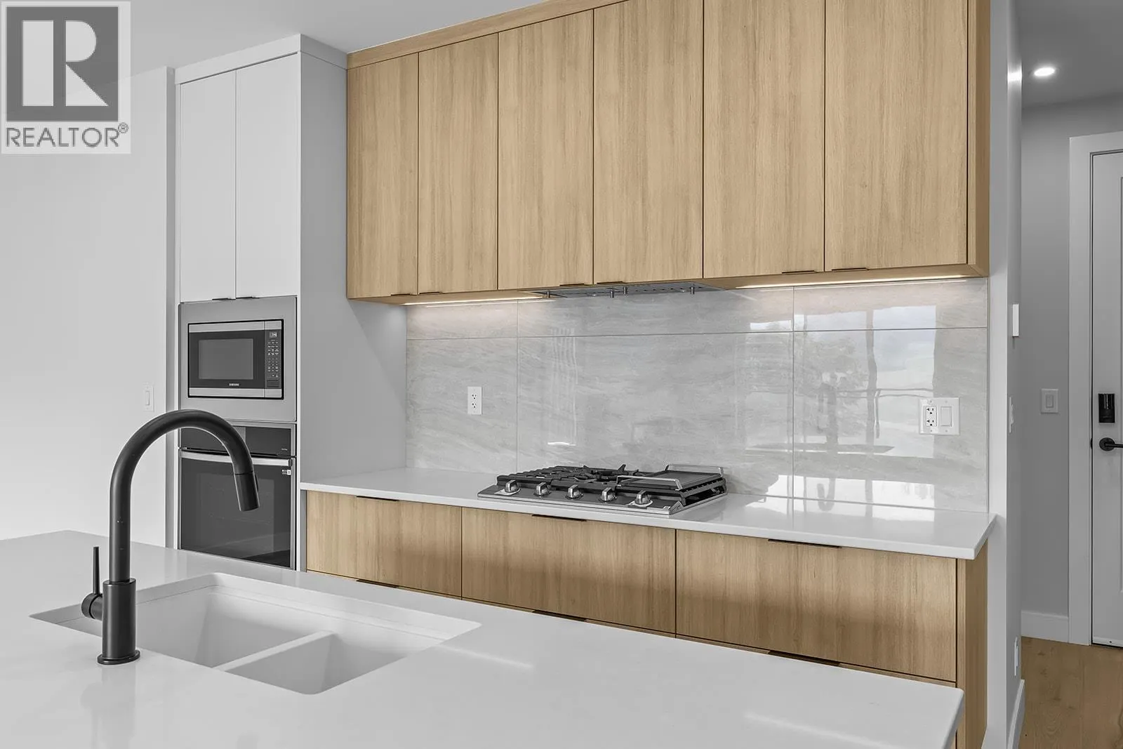 75 Predator Ridge Drive Unit# 205
