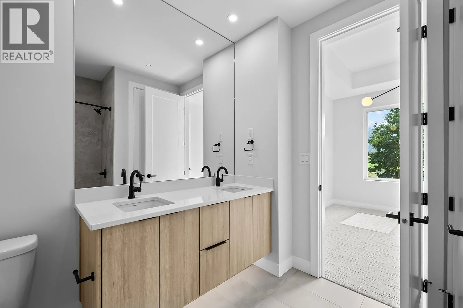 75 Predator Ridge Drive Unit# 208