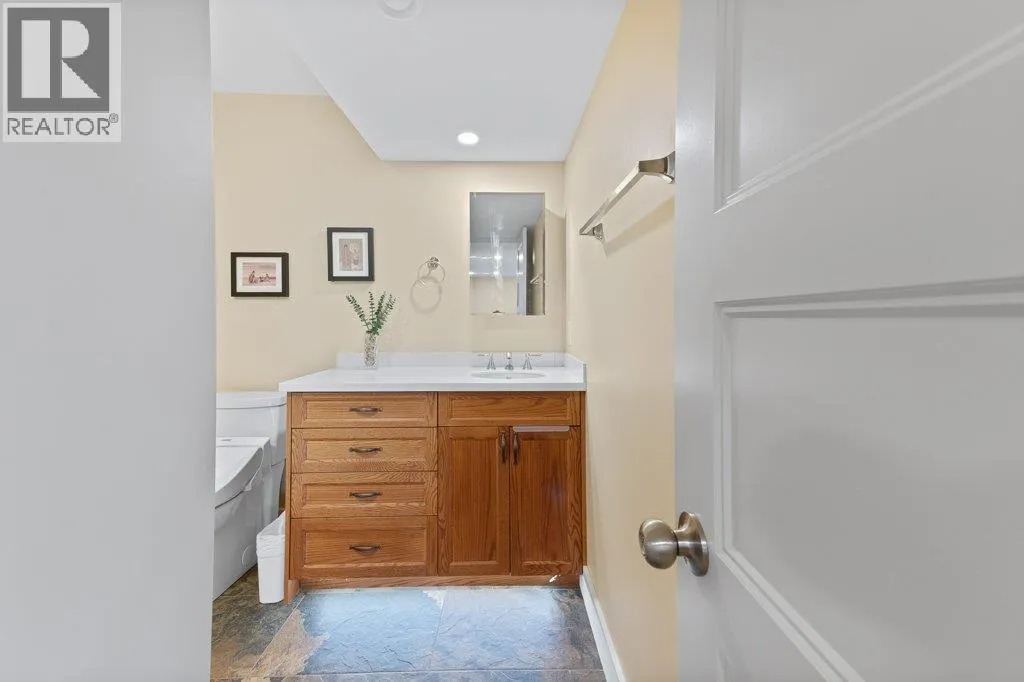 4852-4858 Lakeshore Road