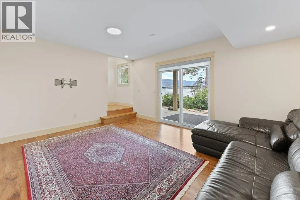 4852-4858 Lakeshore Road