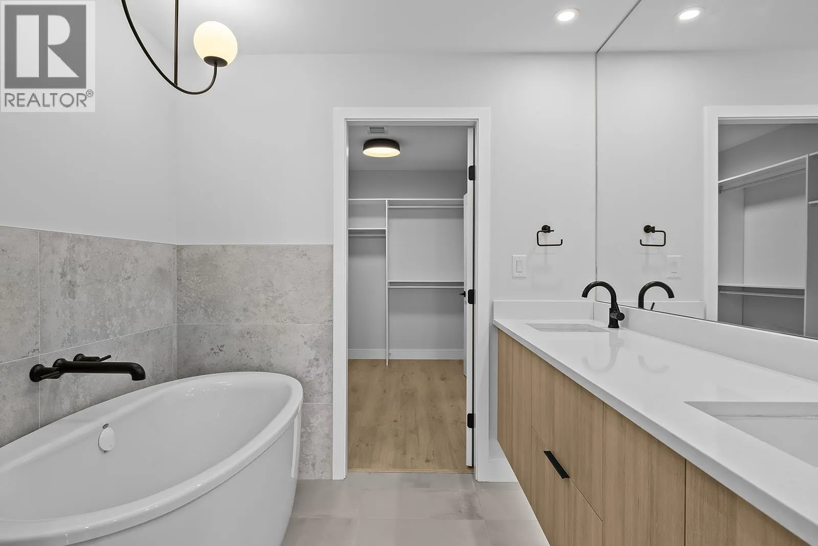 75 Predator Ridge Drive Unit# 301
