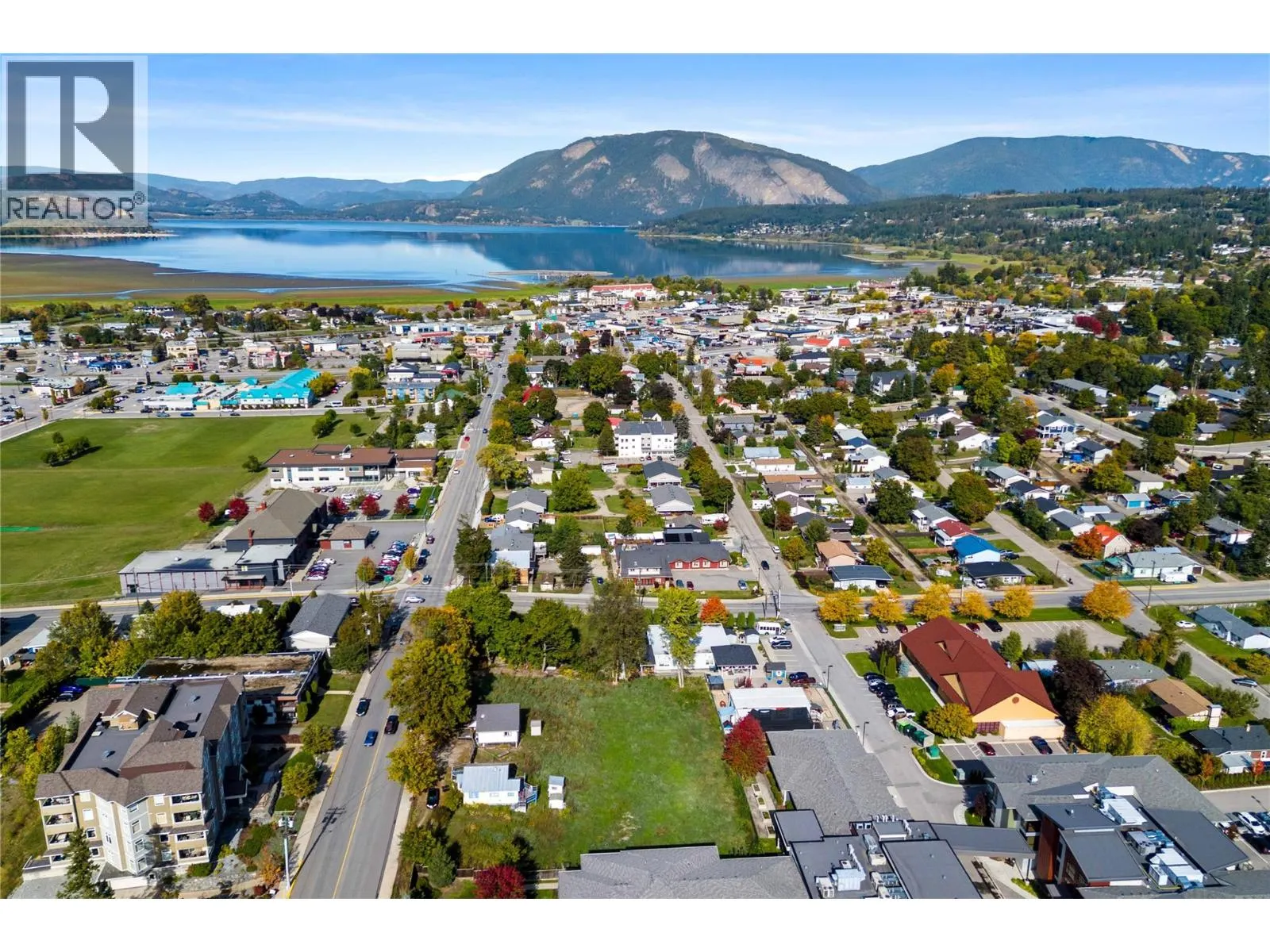580 Shuswap Street SE