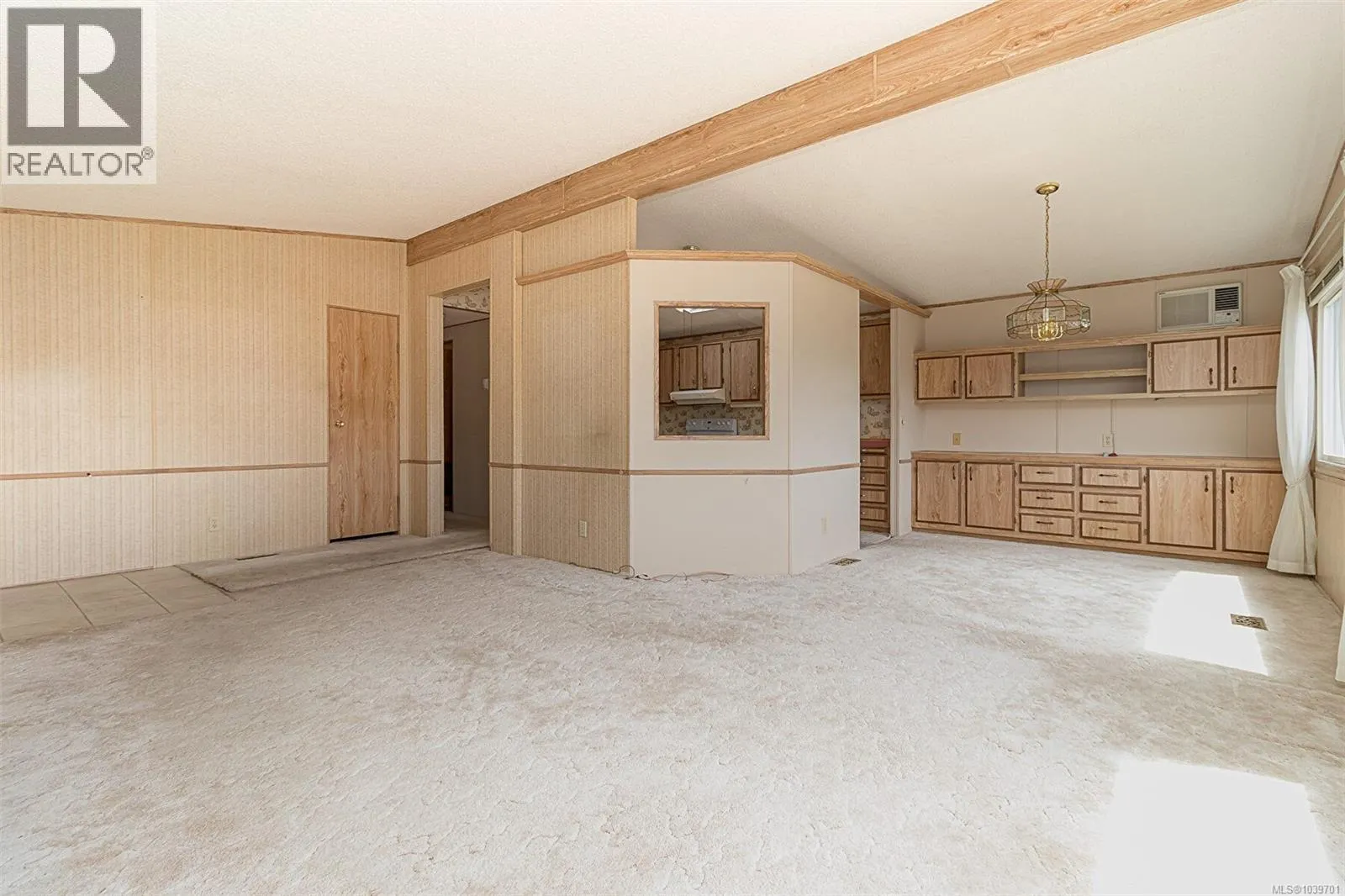 121 7701 Central Saanich Rd