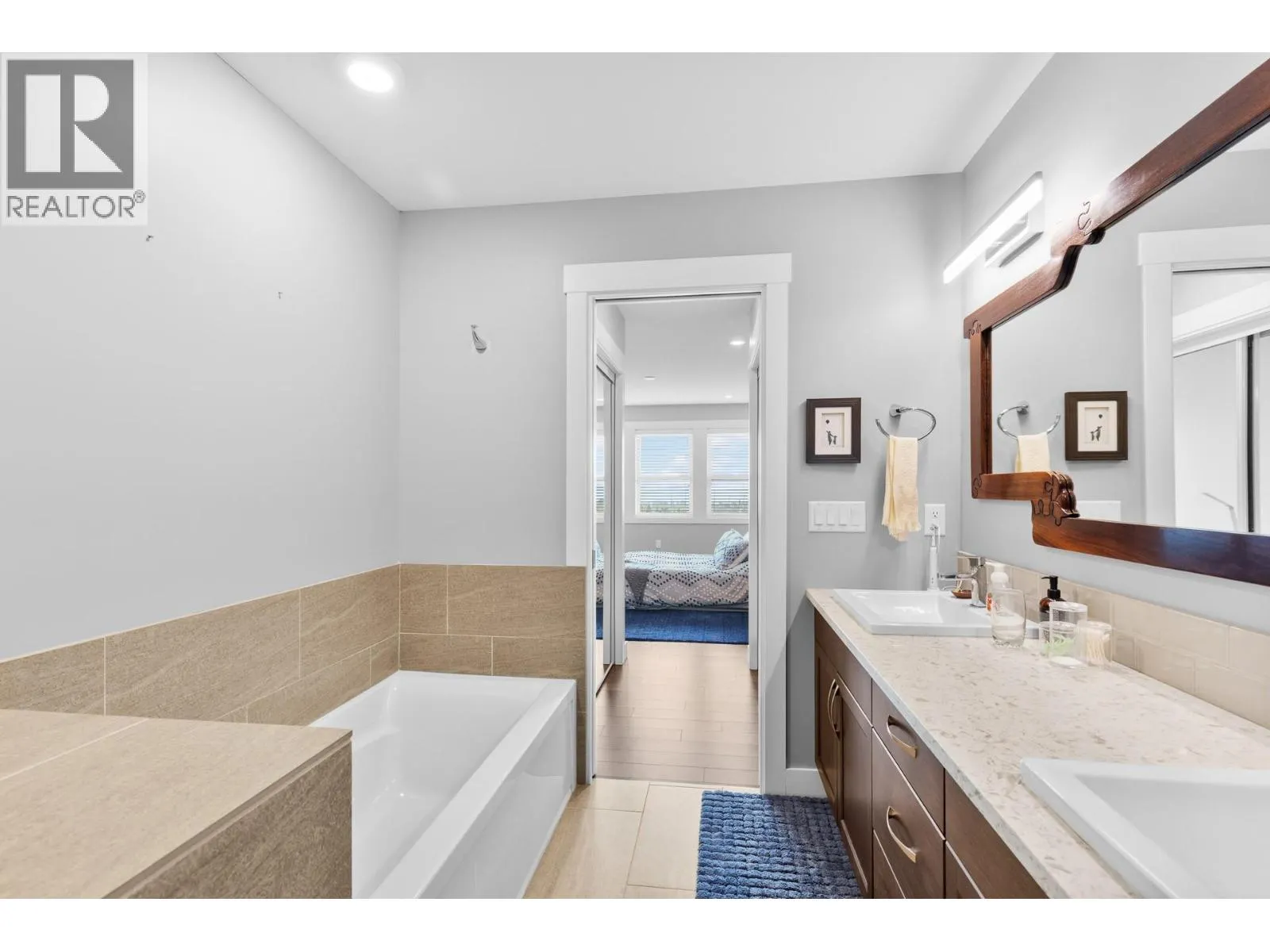 1870 Rosealee Lane Unit# 34