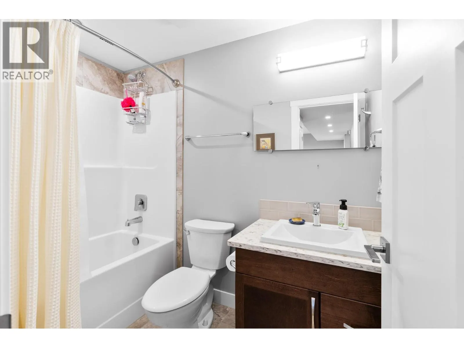 1870 Rosealee Lane Unit# 34