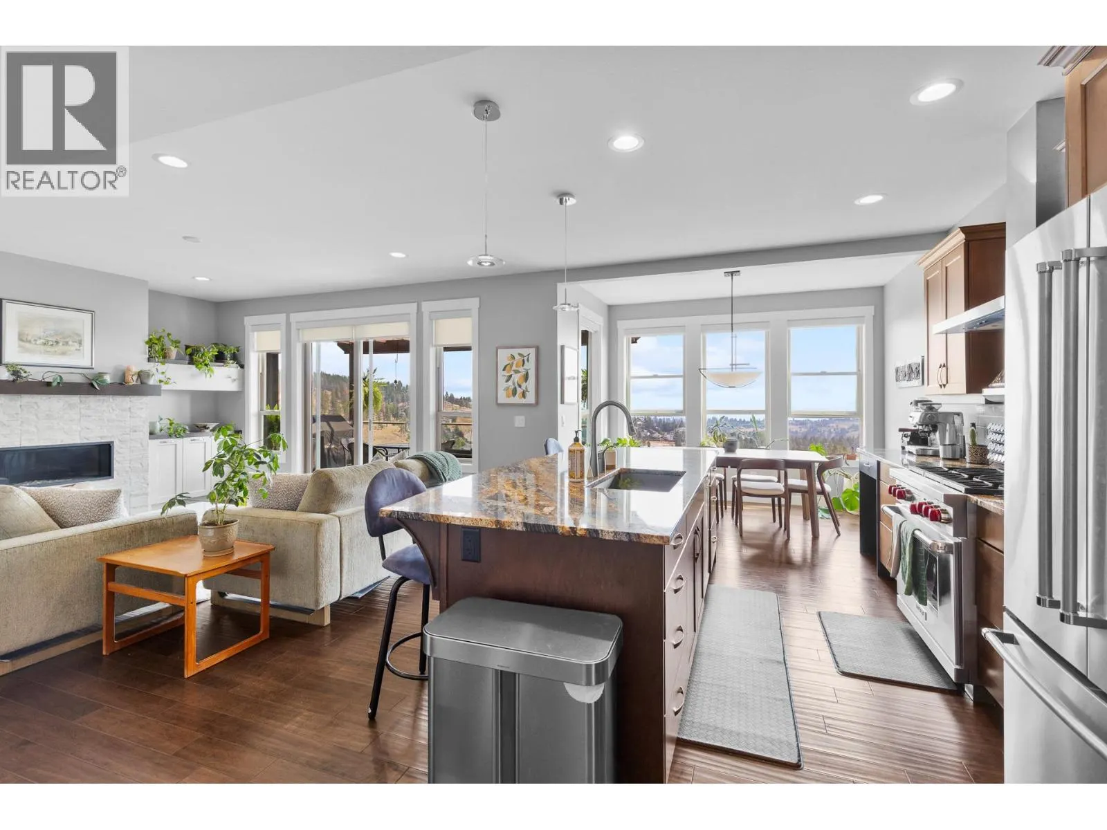 1870 Rosealee Lane Unit# 34