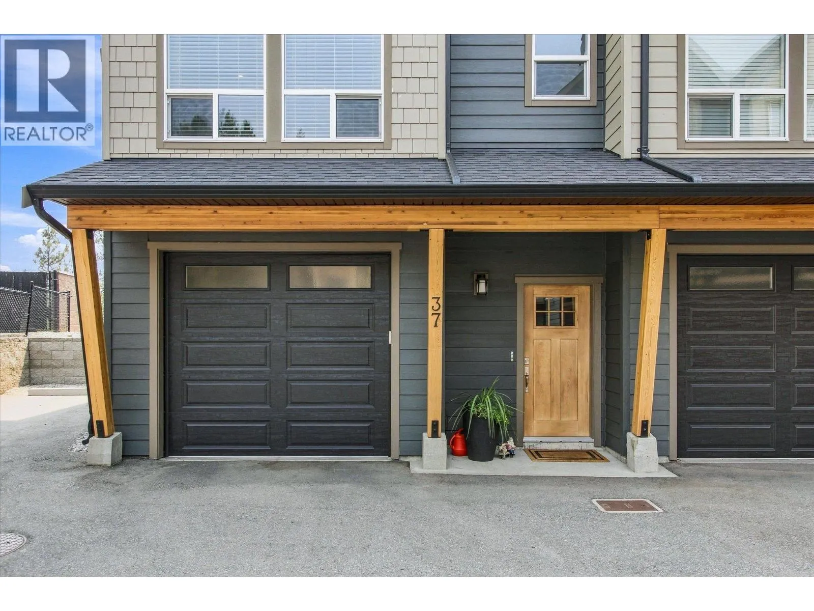 2490 Tuscany Drive Unit# 37