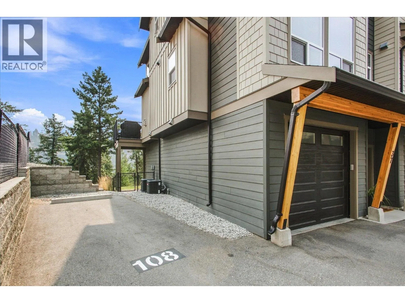 2490 Tuscany Drive Unit# 37