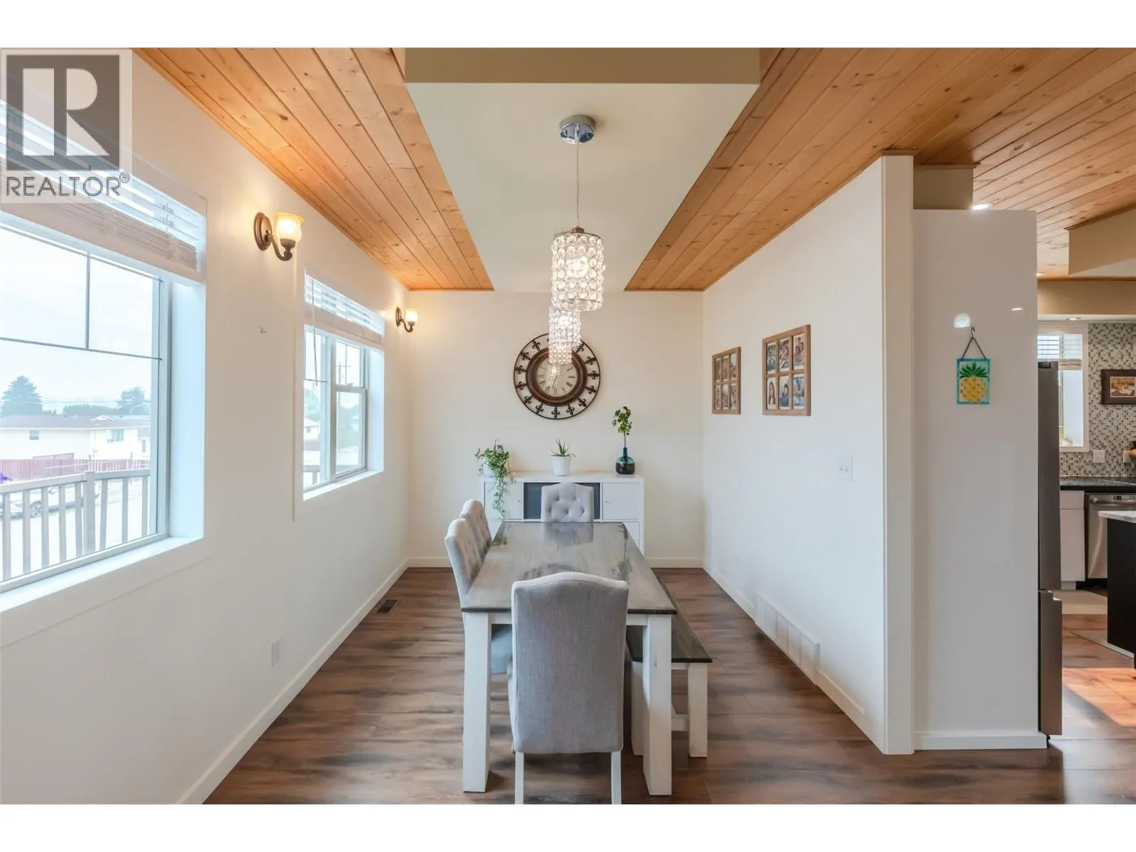 317 2nd Avenue