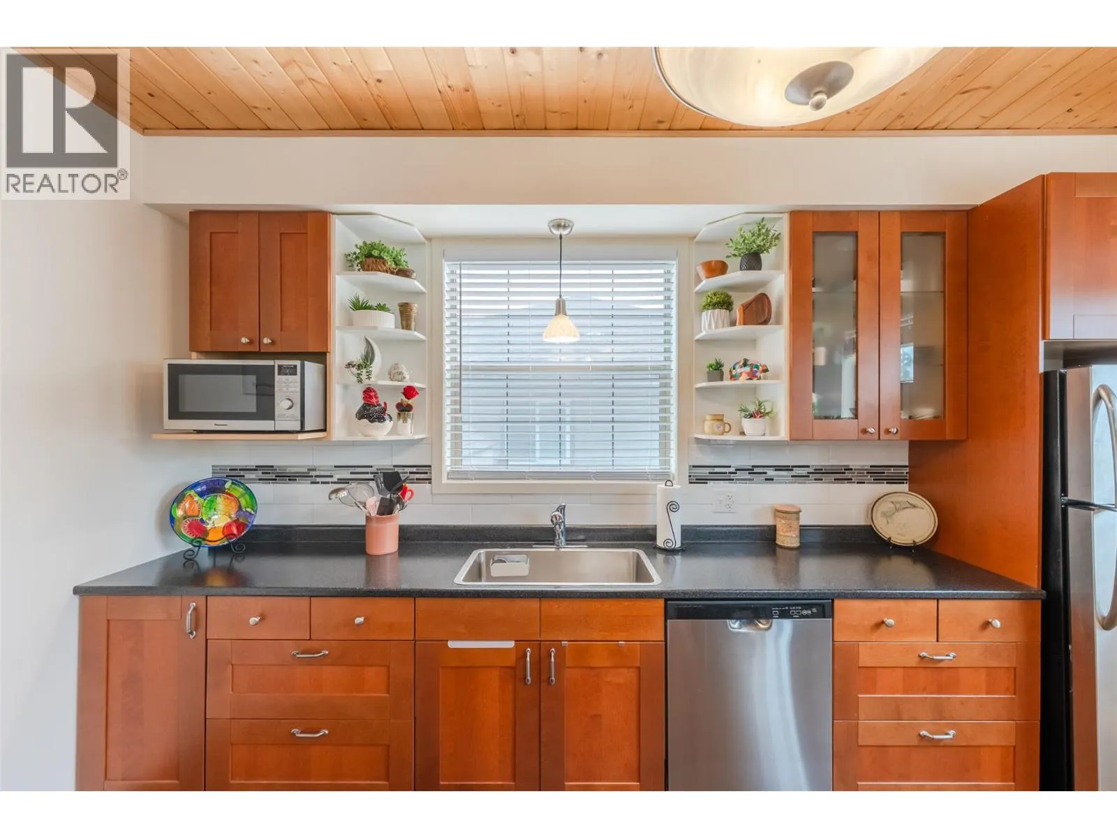 317 2nd Avenue
