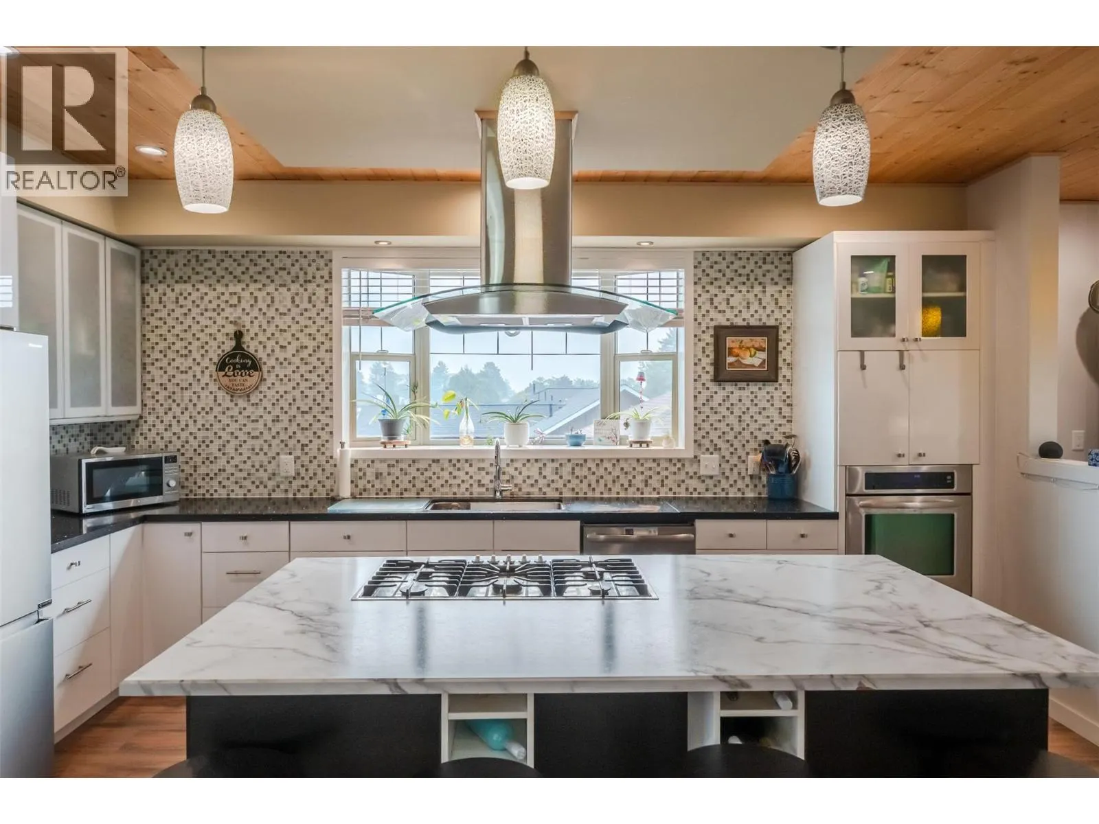 317 2nd Avenue