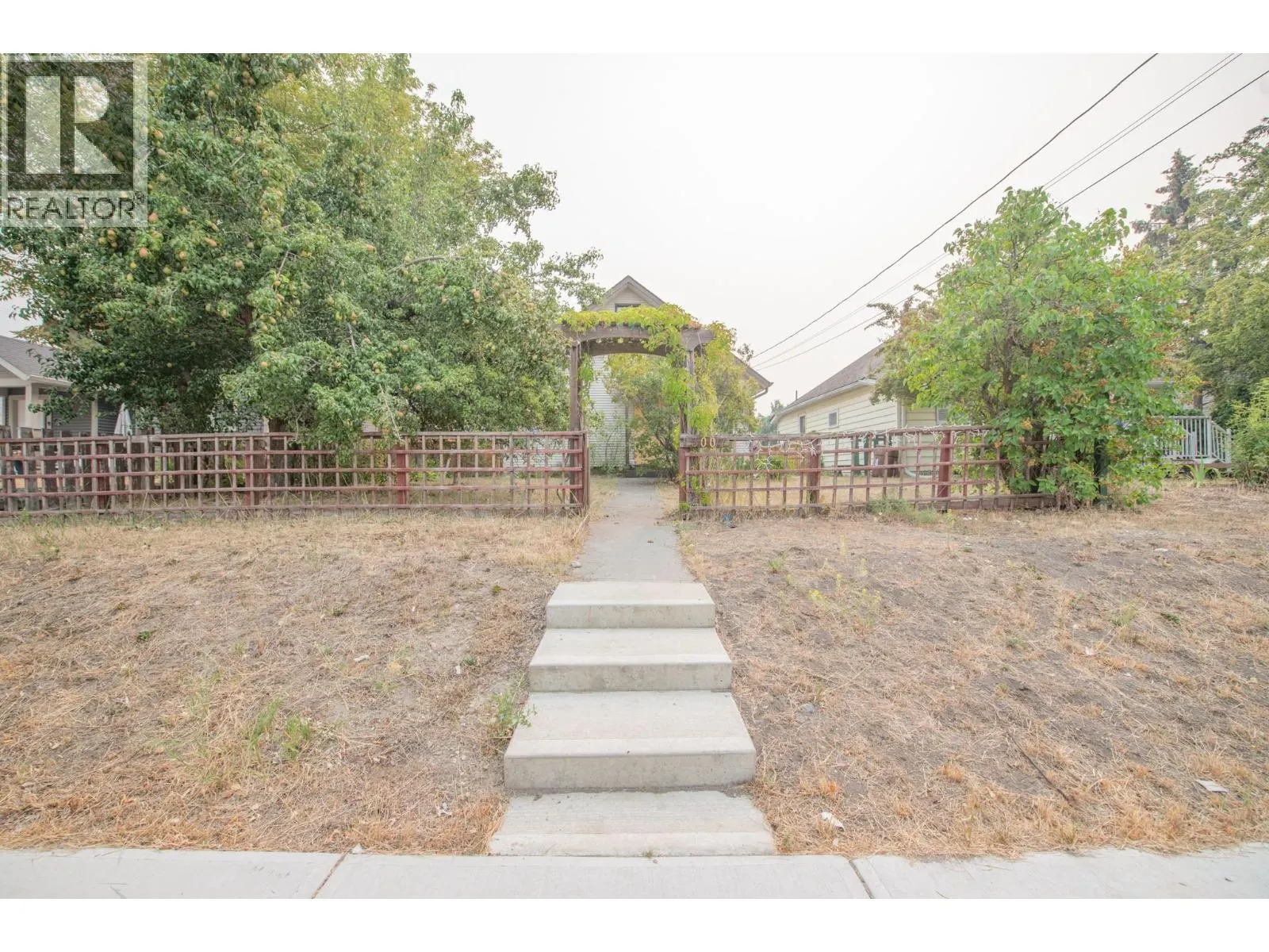 3007 38 Street