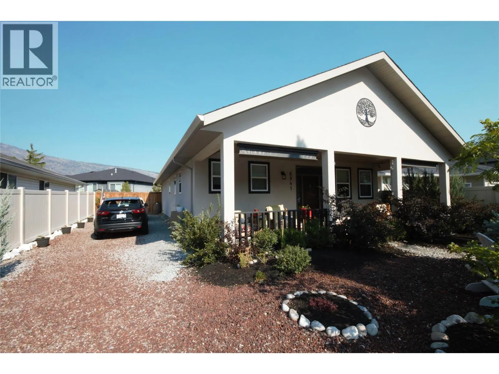 6941 MEADOWS Drive