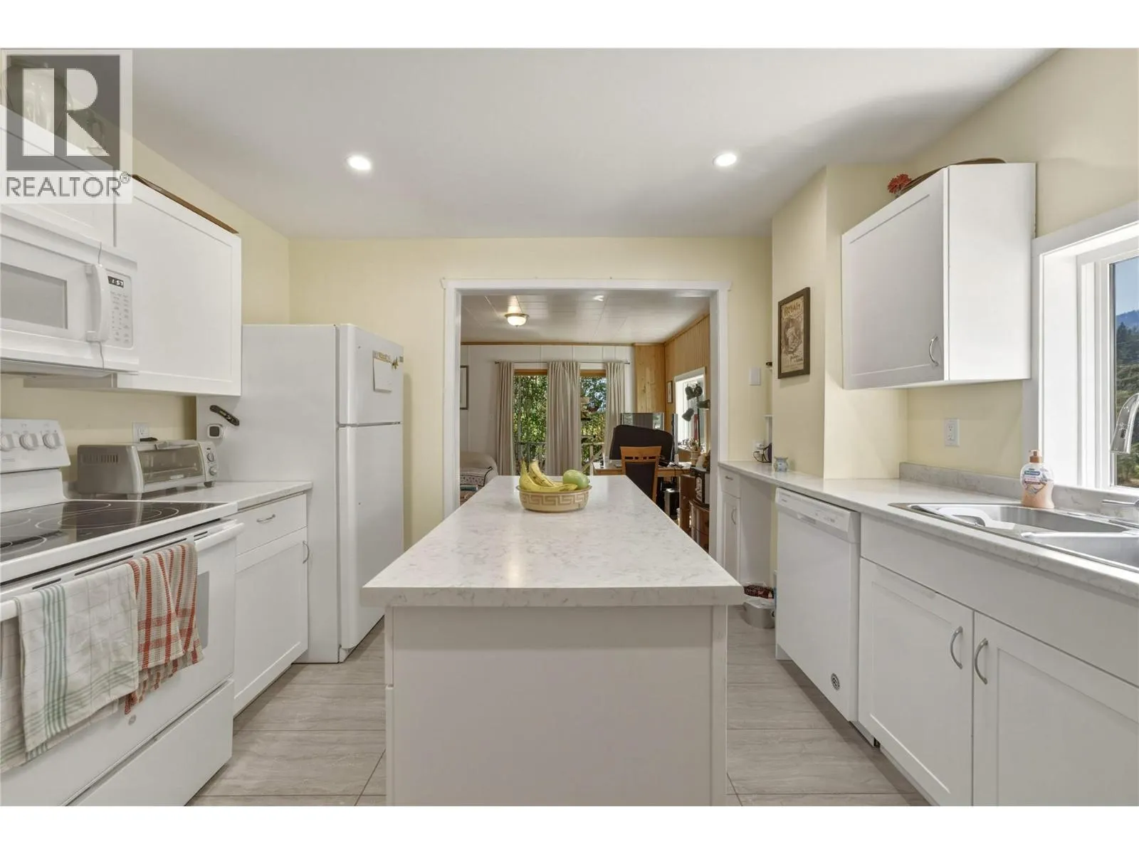 244 Mabel Lake Road