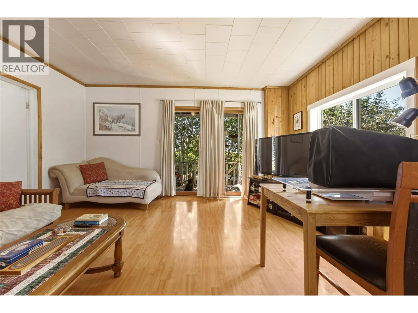 244 Mabel Lake Road