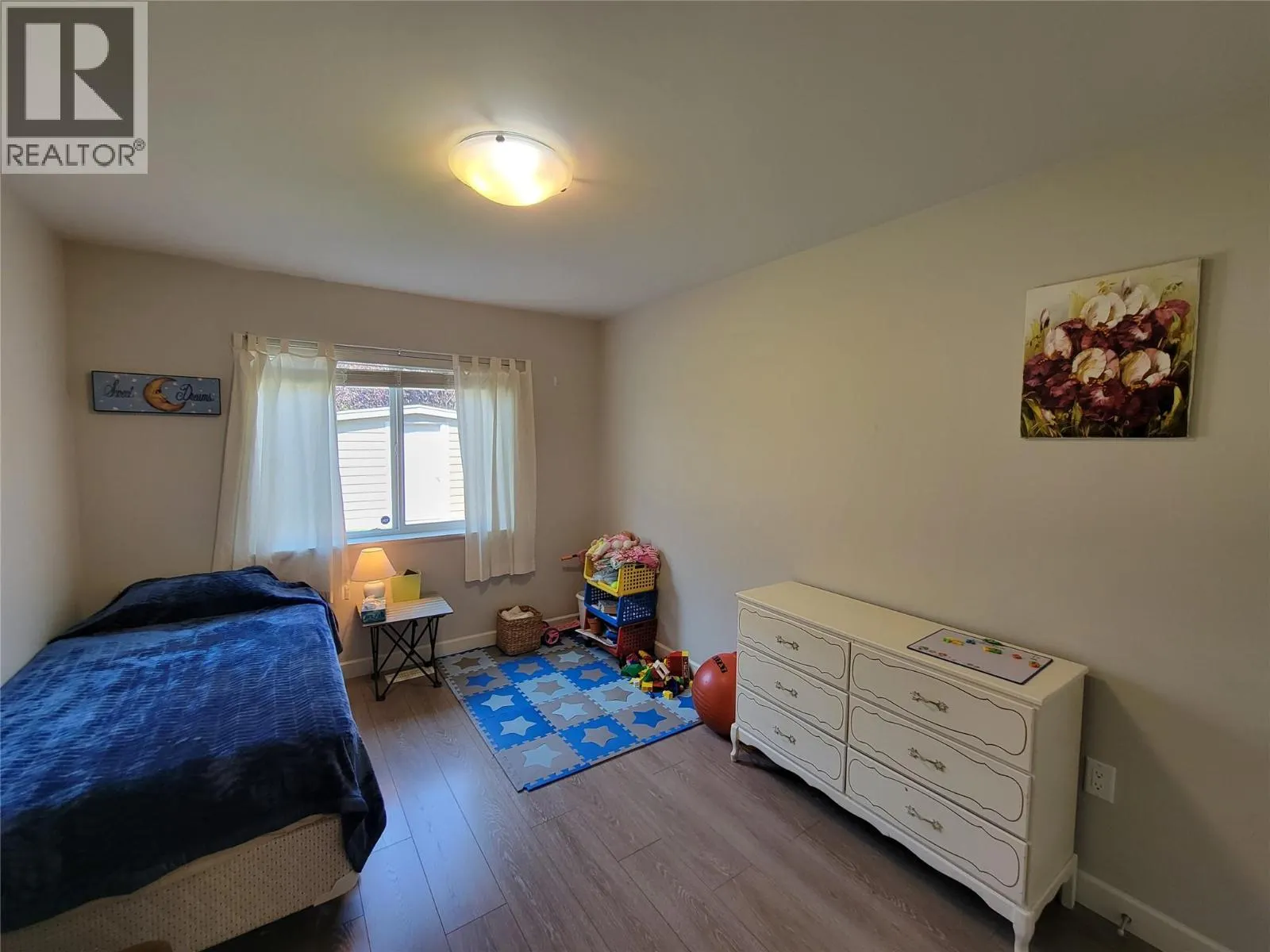 208 K-View Crescent