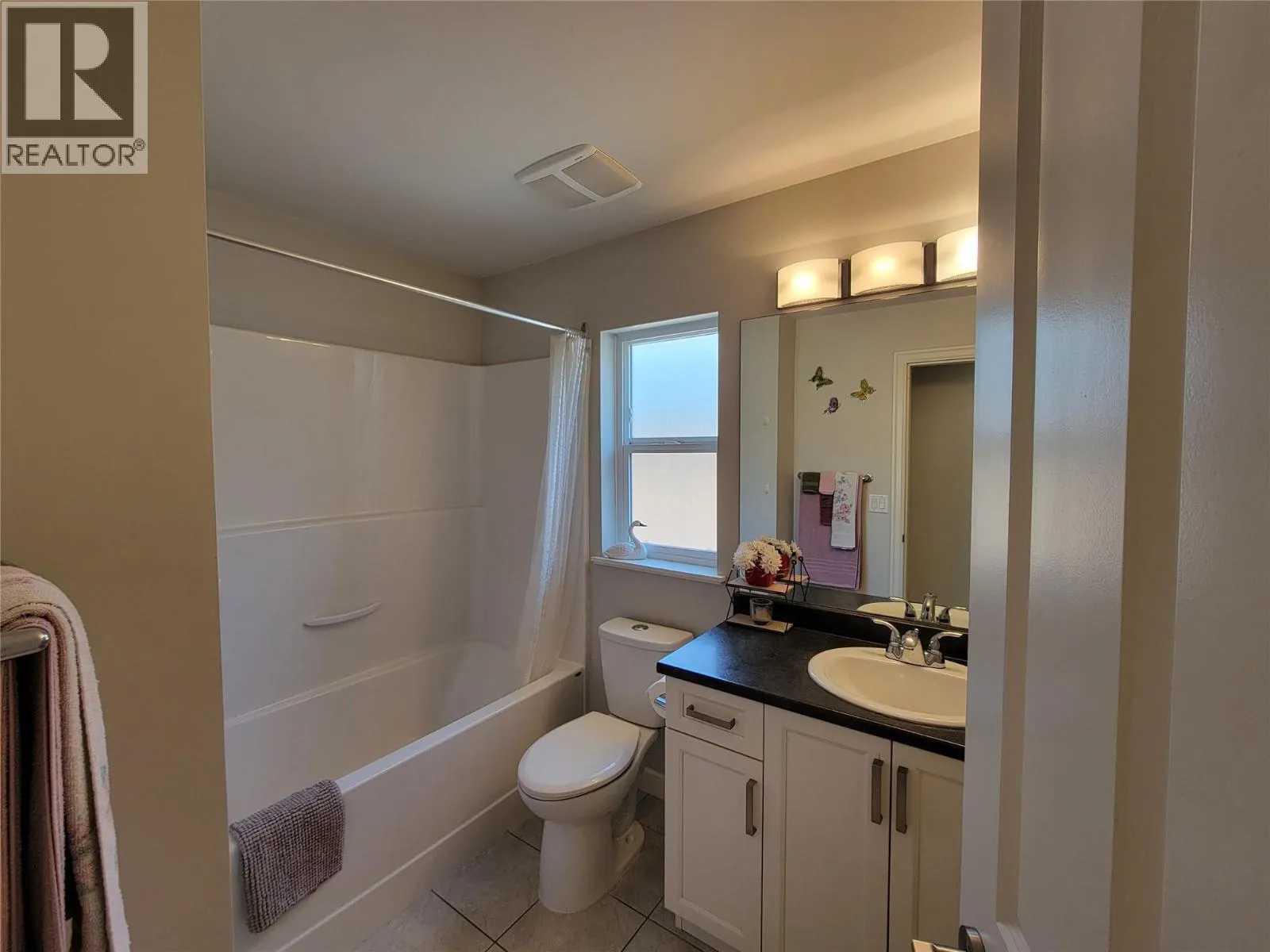 208 K-View Crescent