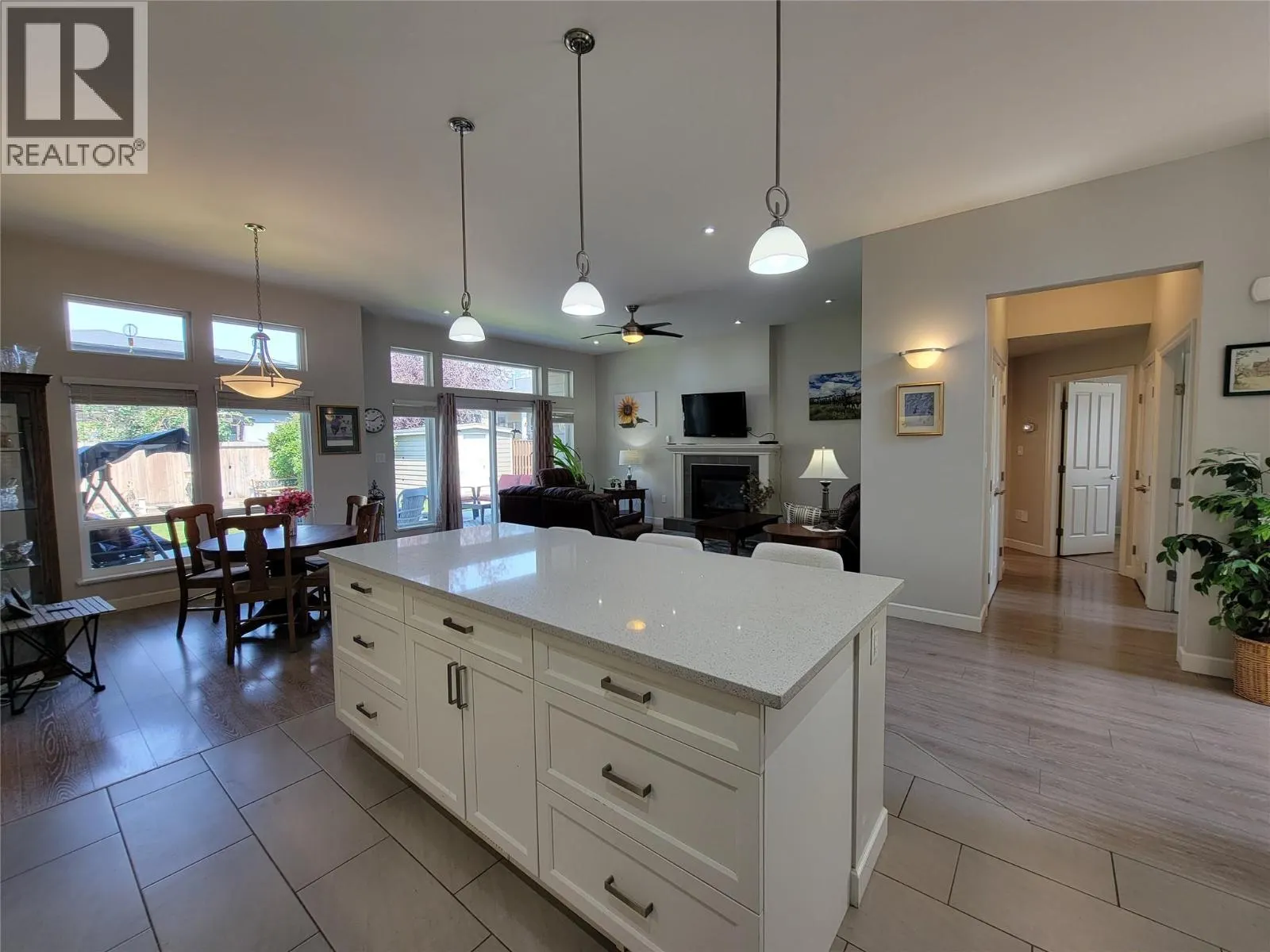 208 K-View Crescent