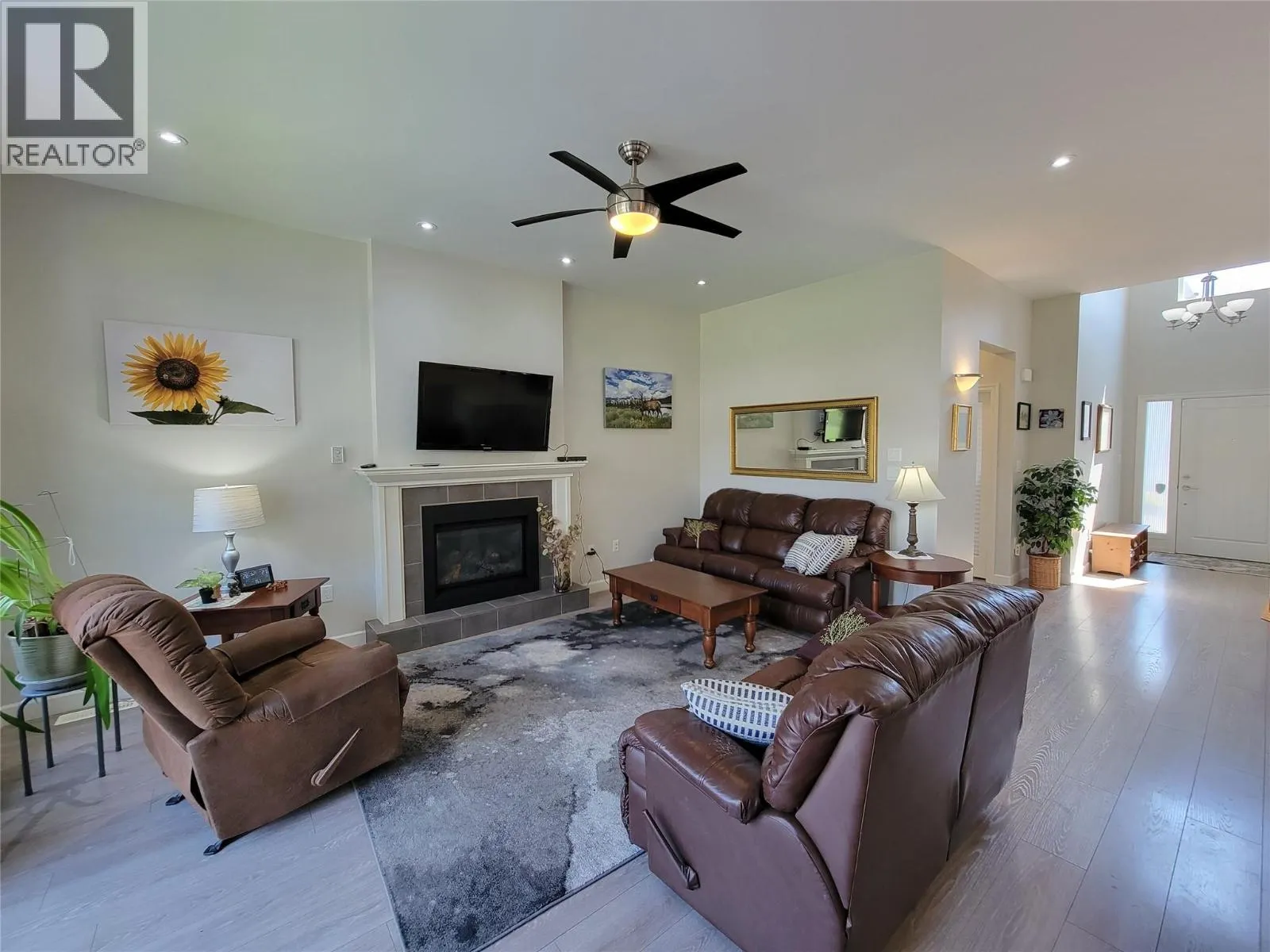 208 K-View Crescent
