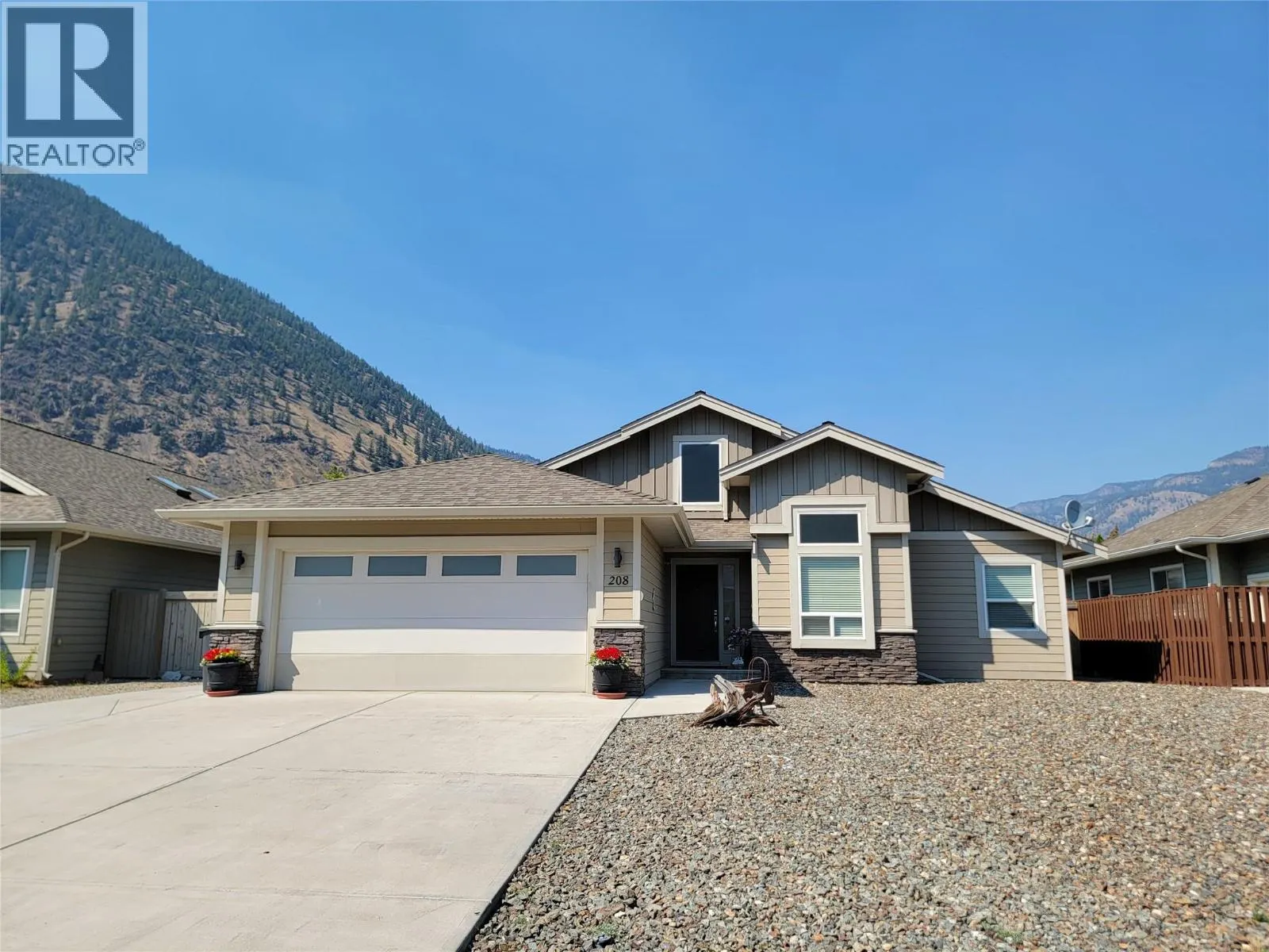 208 K-View Crescent