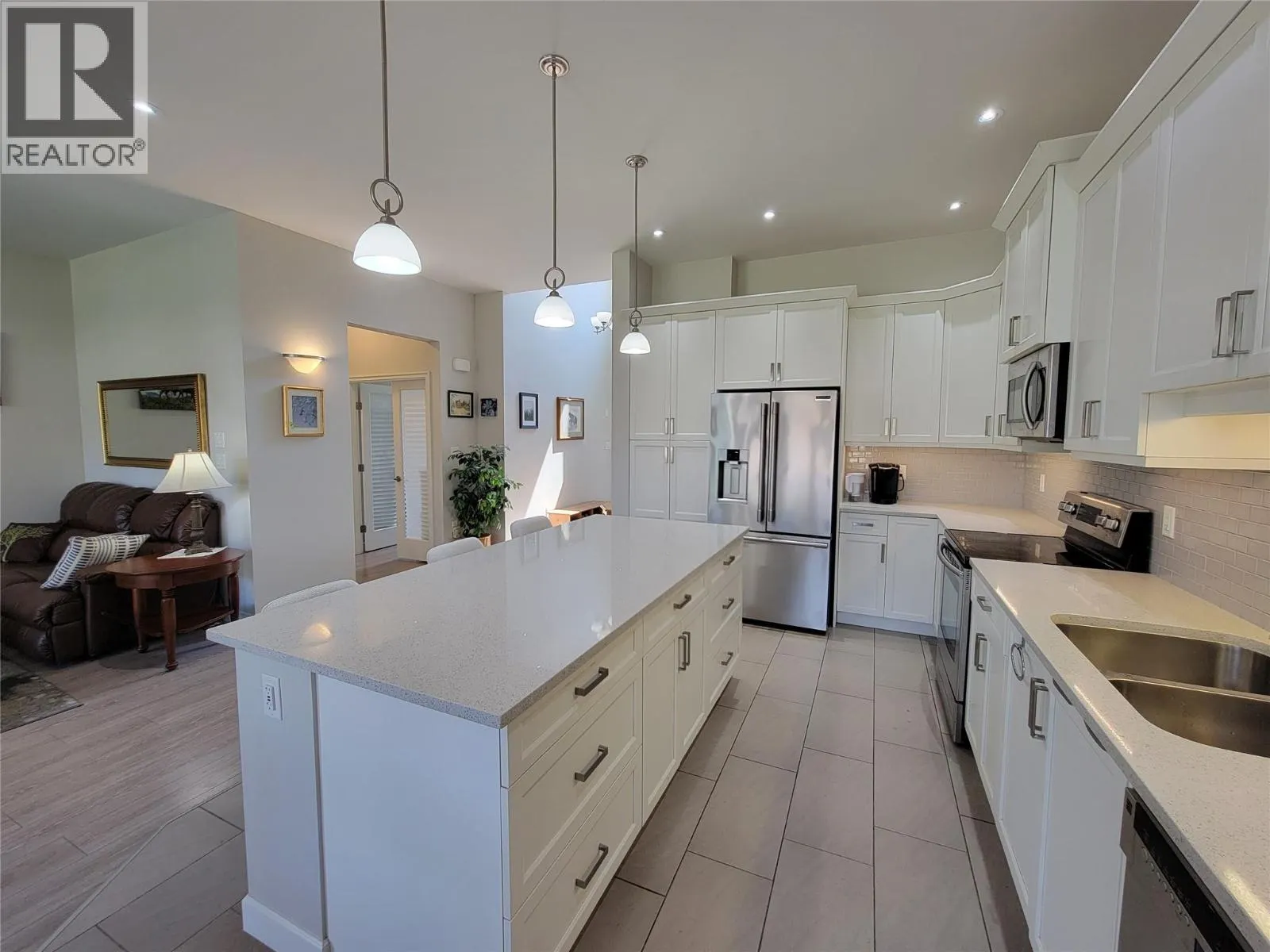 208 K-View Crescent