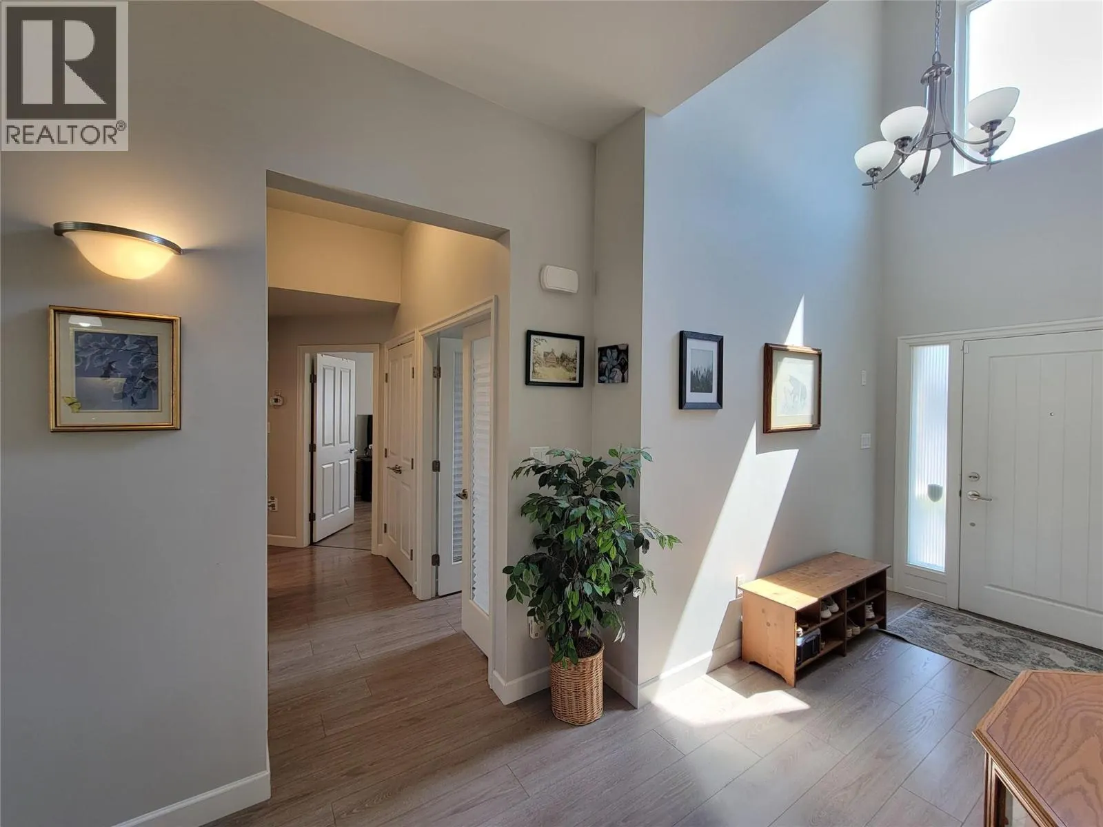 208 K-View Crescent