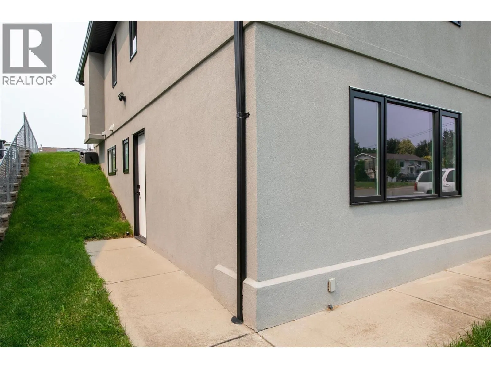 1726 Hayashi Road