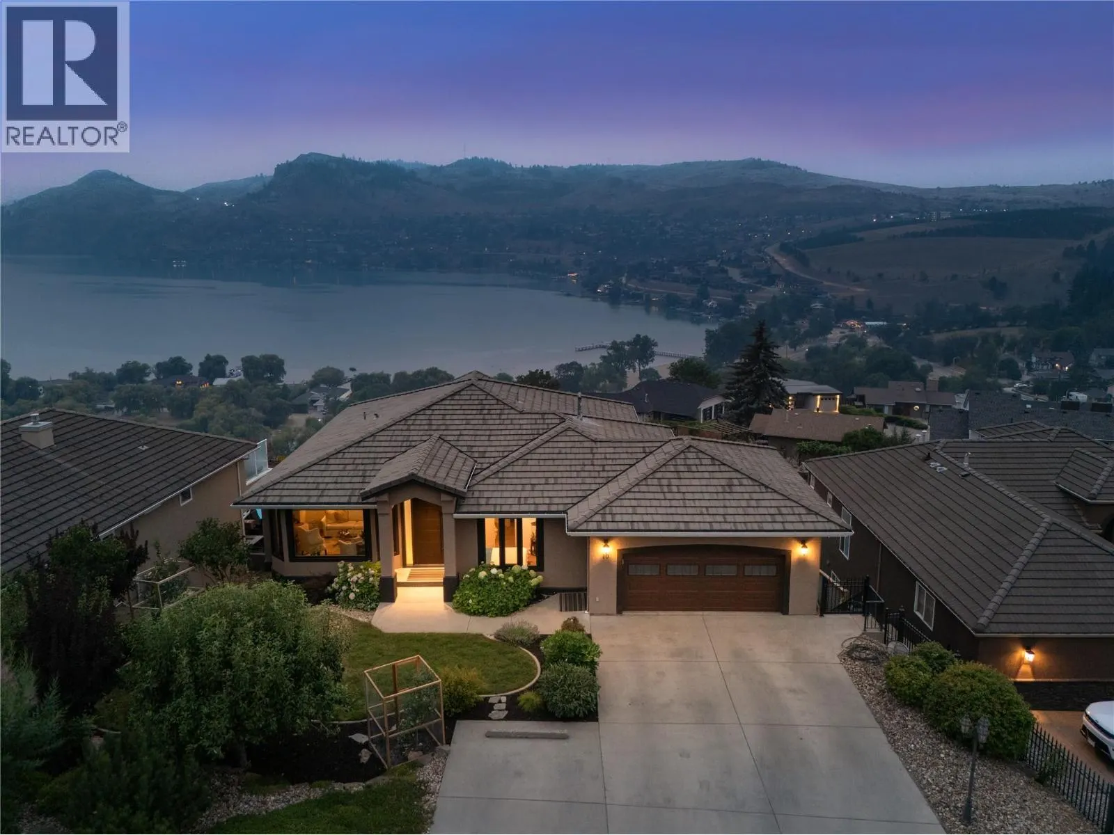 10 Bayview Heights
