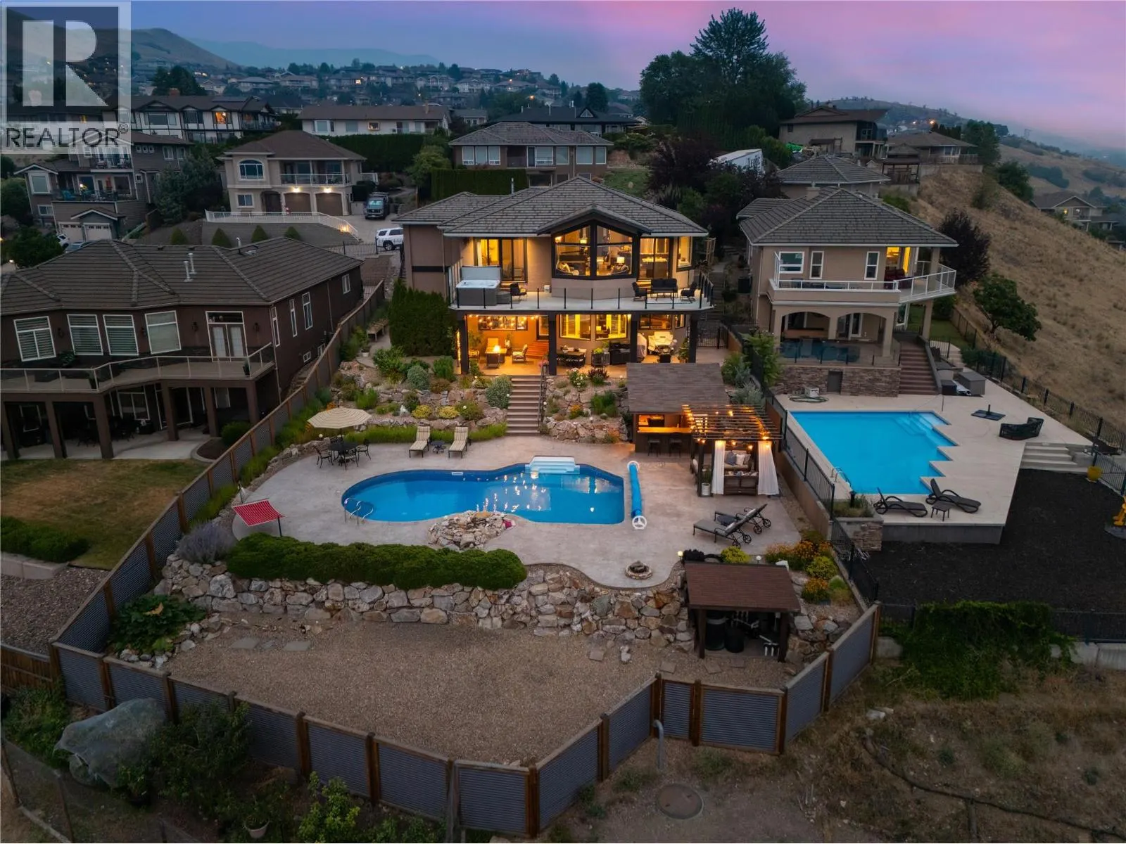 10 Bayview Heights