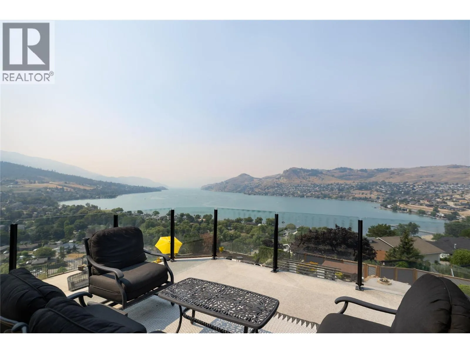 10 Bayview Heights