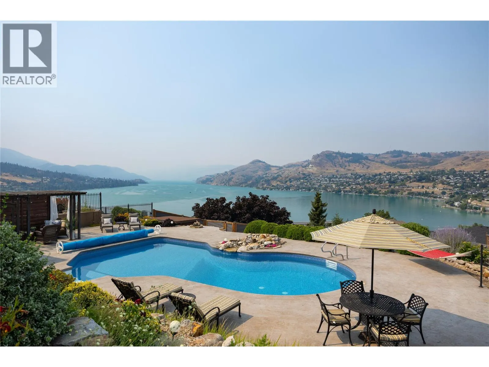10 Bayview Heights