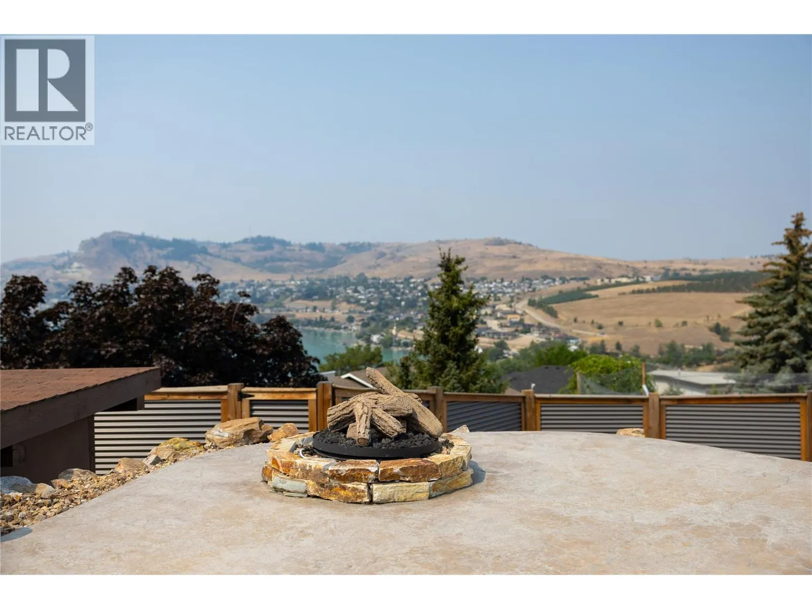 10 Bayview Heights