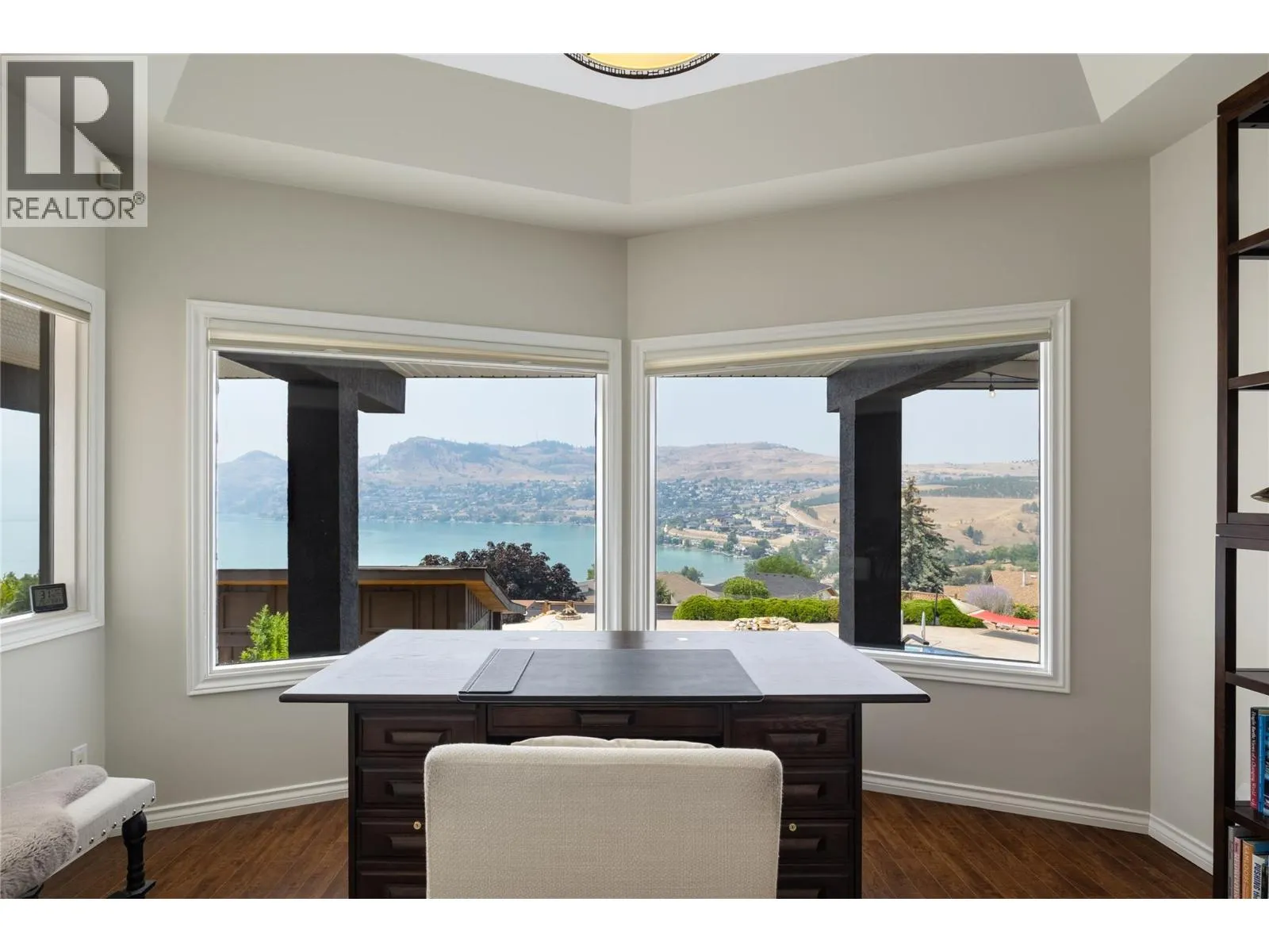 10 Bayview Heights