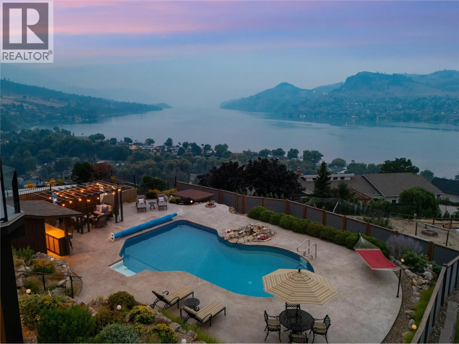 10 Bayview Heights