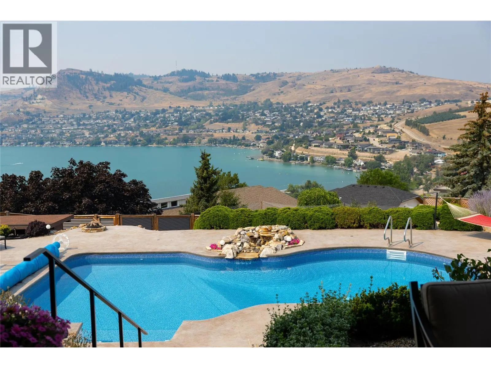 10 Bayview Heights