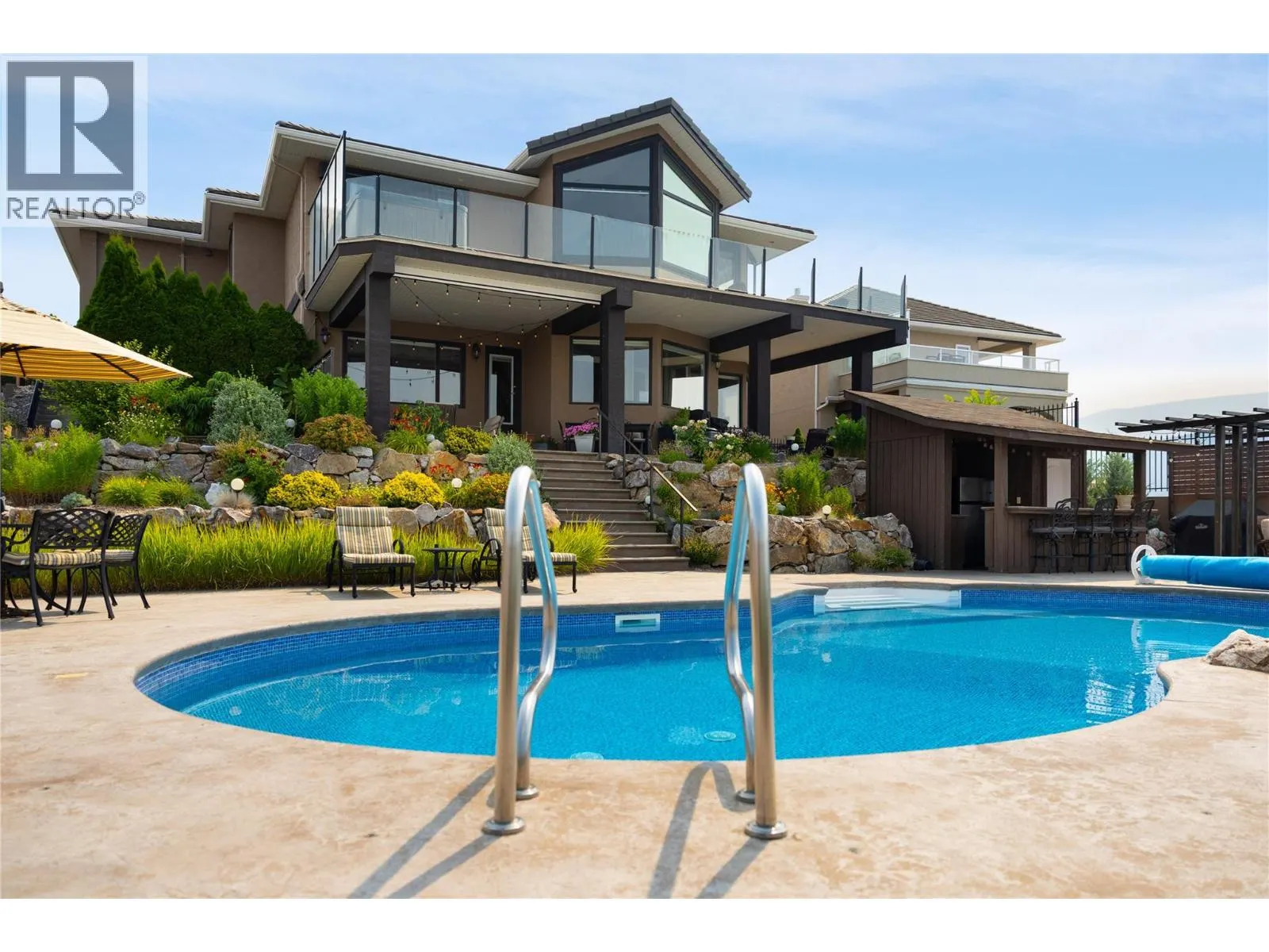10 Bayview Heights