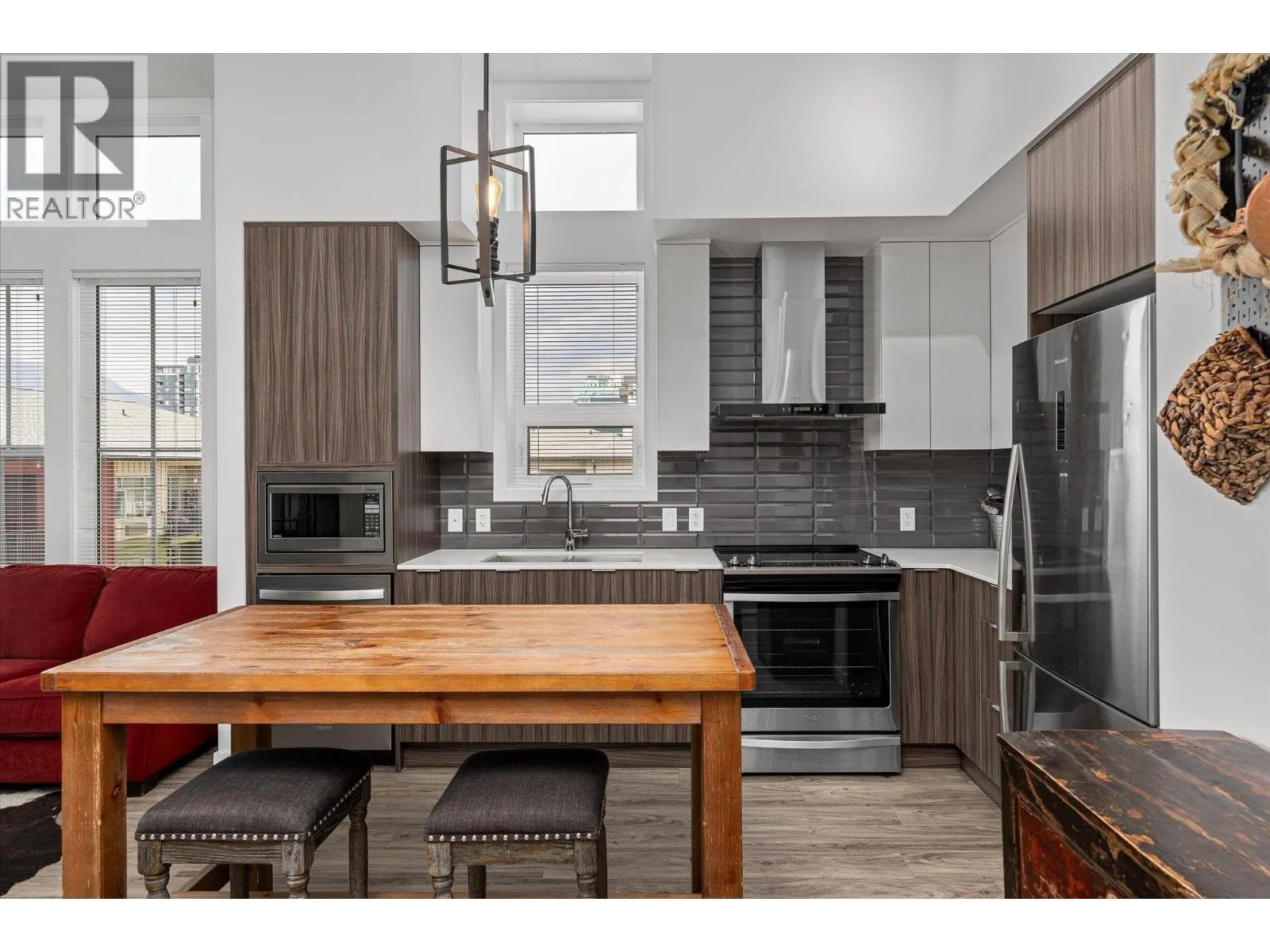 1775 Chapman Place Unit# PH06