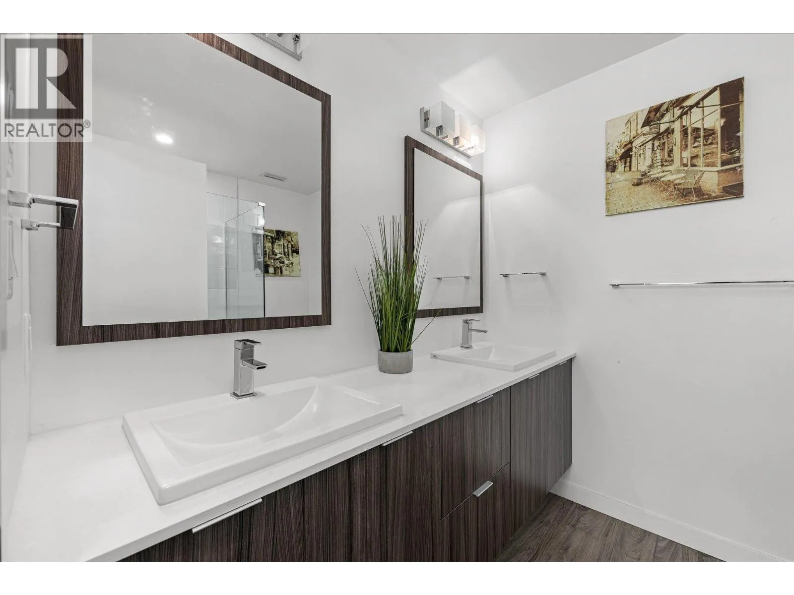 1775 Chapman Place Unit# PH06