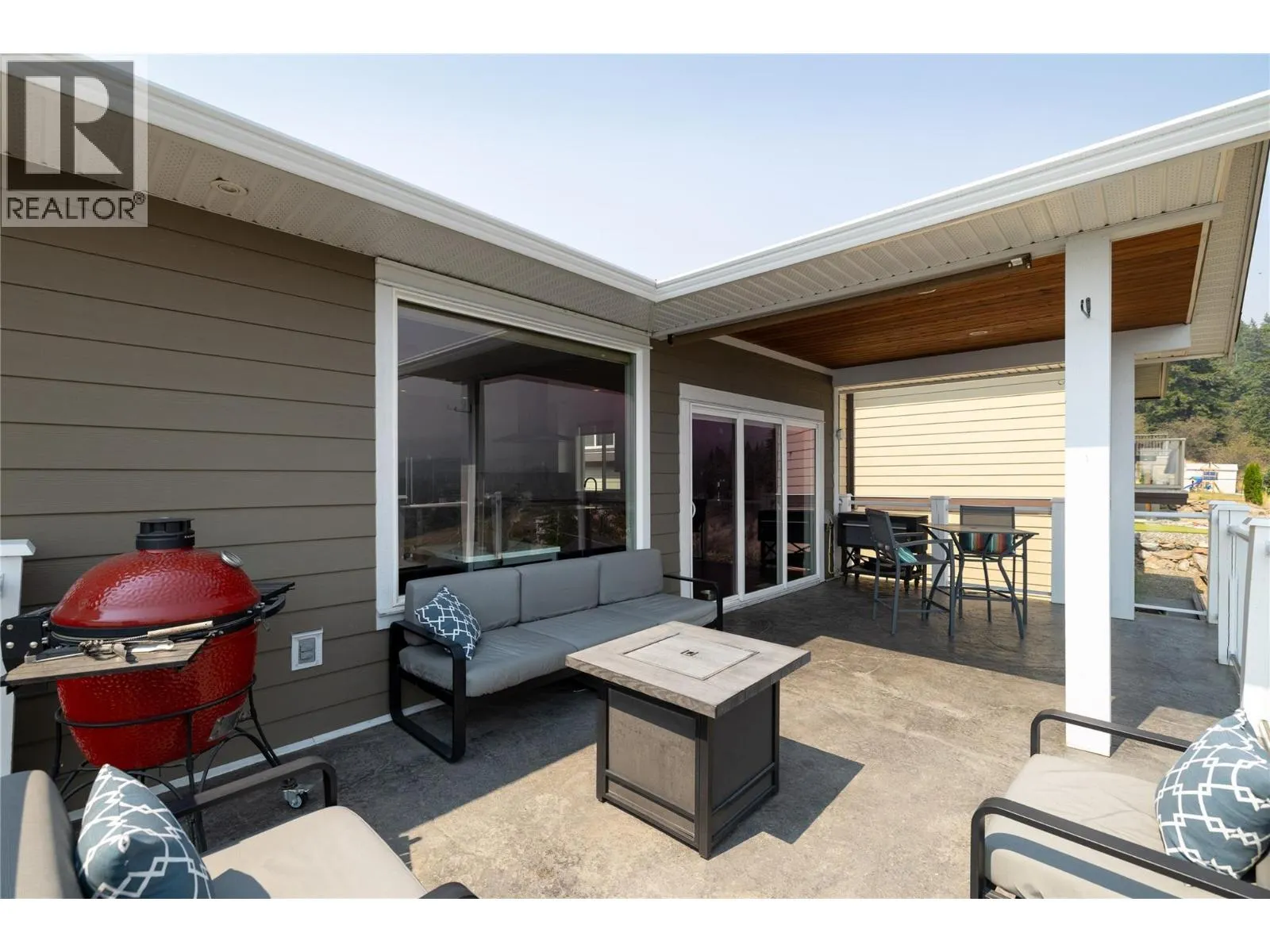 7261 Silver Ridge Drive