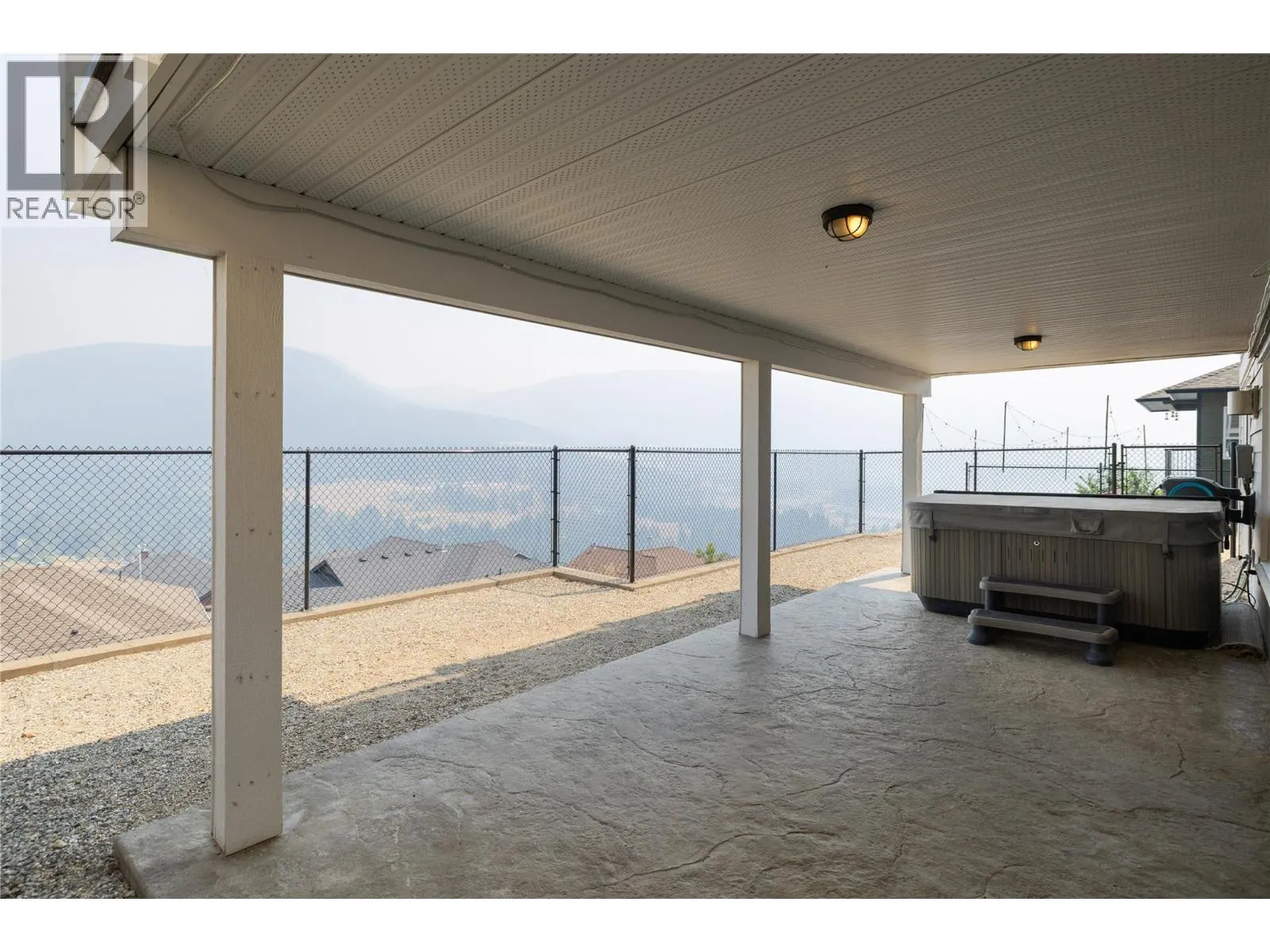 7261 Silver Ridge Drive