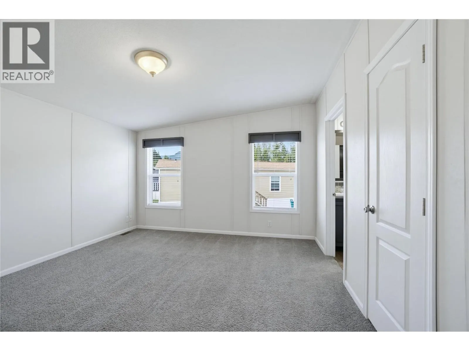 4811 10A Avenue NE Unit# 28
