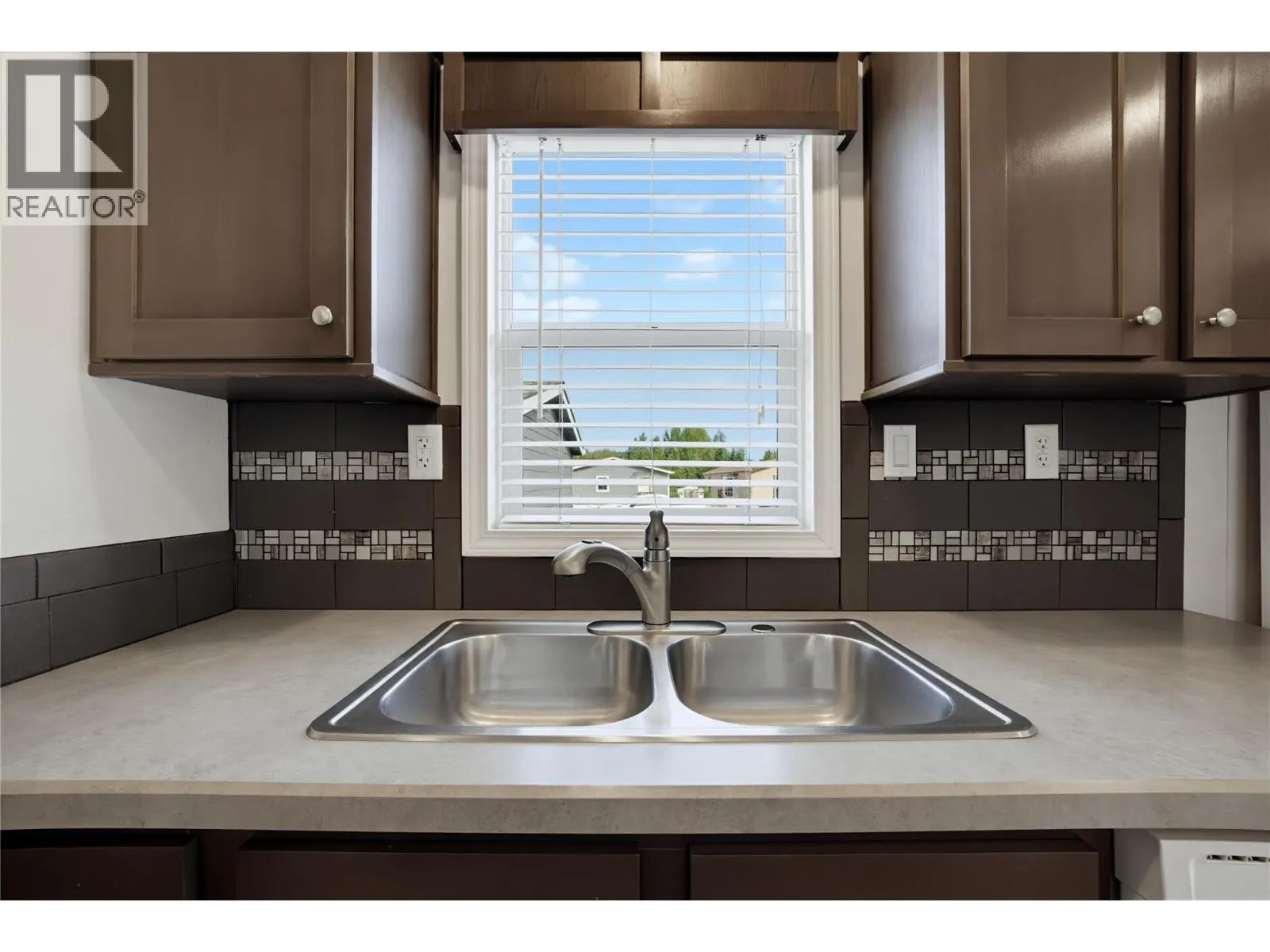 4811 10A Avenue NE Unit# 28